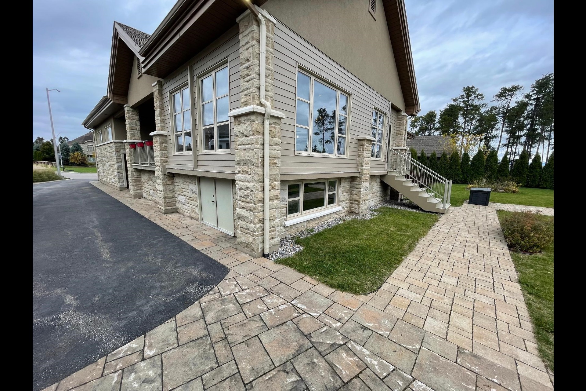 image 1 - House For sale Chicoutimi Saguenay 