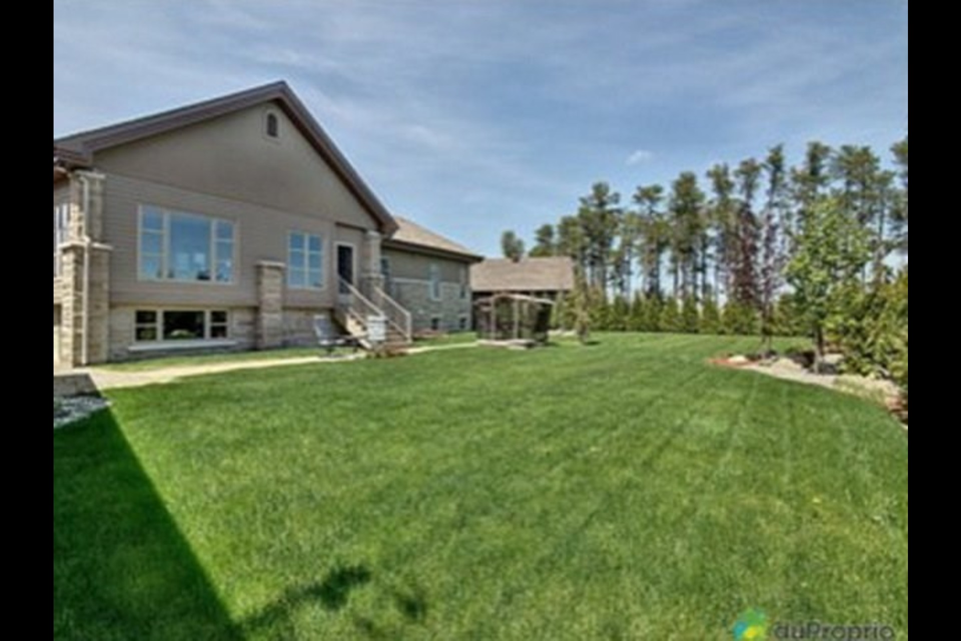 image 2 - House For sale Chicoutimi Saguenay 