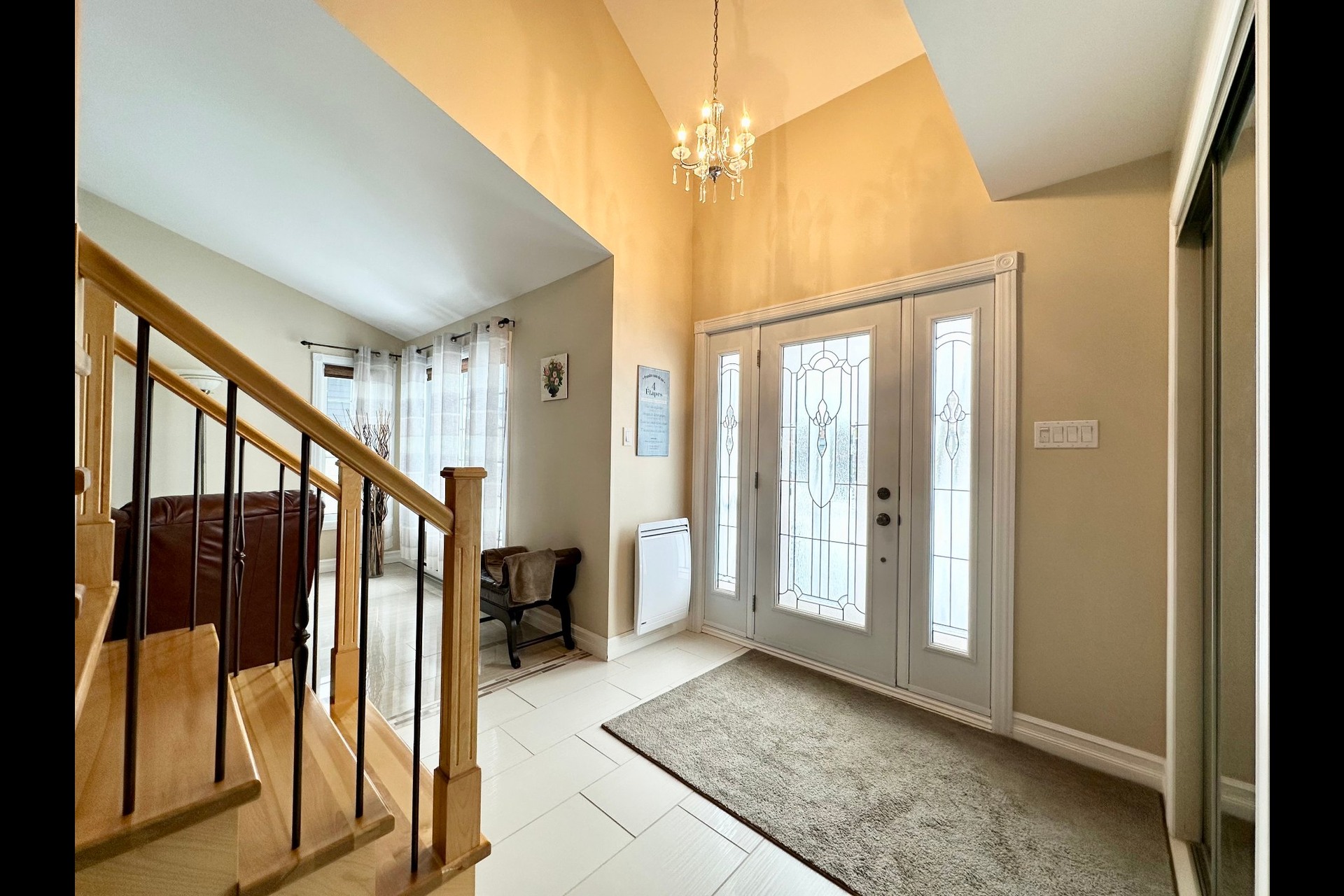 image 3 - House For sale Chicoutimi Saguenay  - 15 rooms