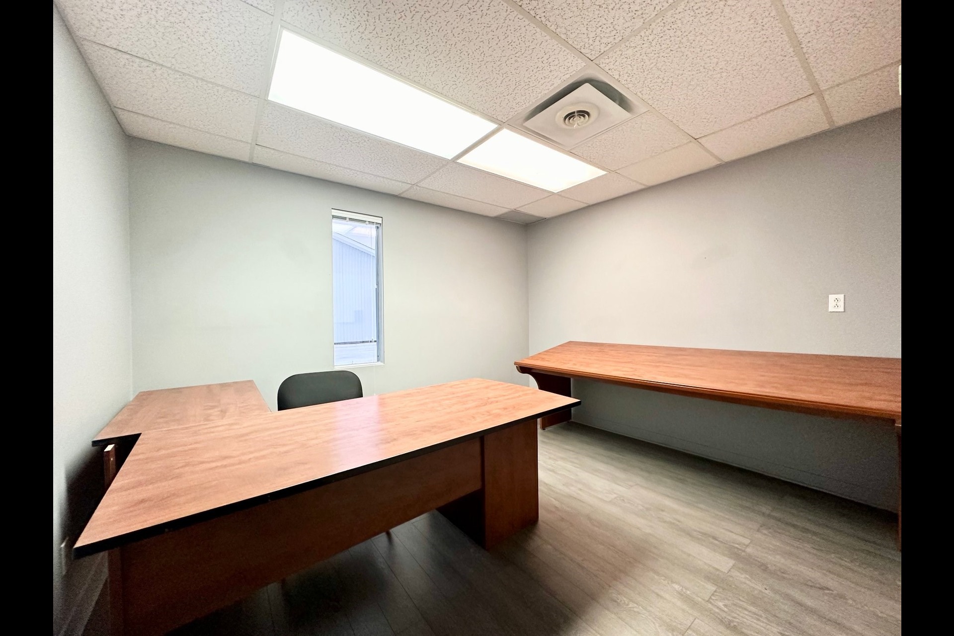 image 18 - Commercial building For rent Chicoutimi Saguenay 