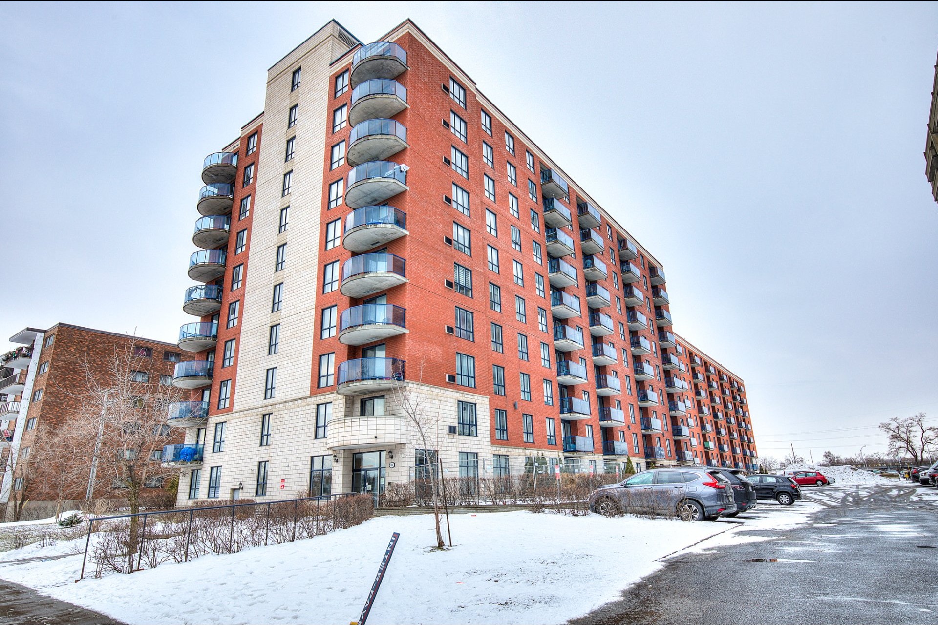 image 0 - Apartment For rent Saint-Laurent Montréal  - 10 rooms