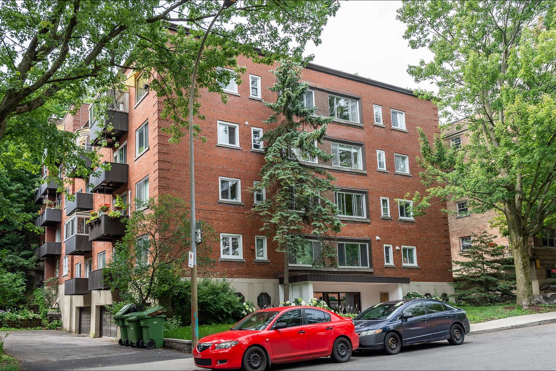 image 1 - Appartement À vendre Côte-des-Neiges/Notre-Dame-de-Grâce Montréal  - 3 pièces