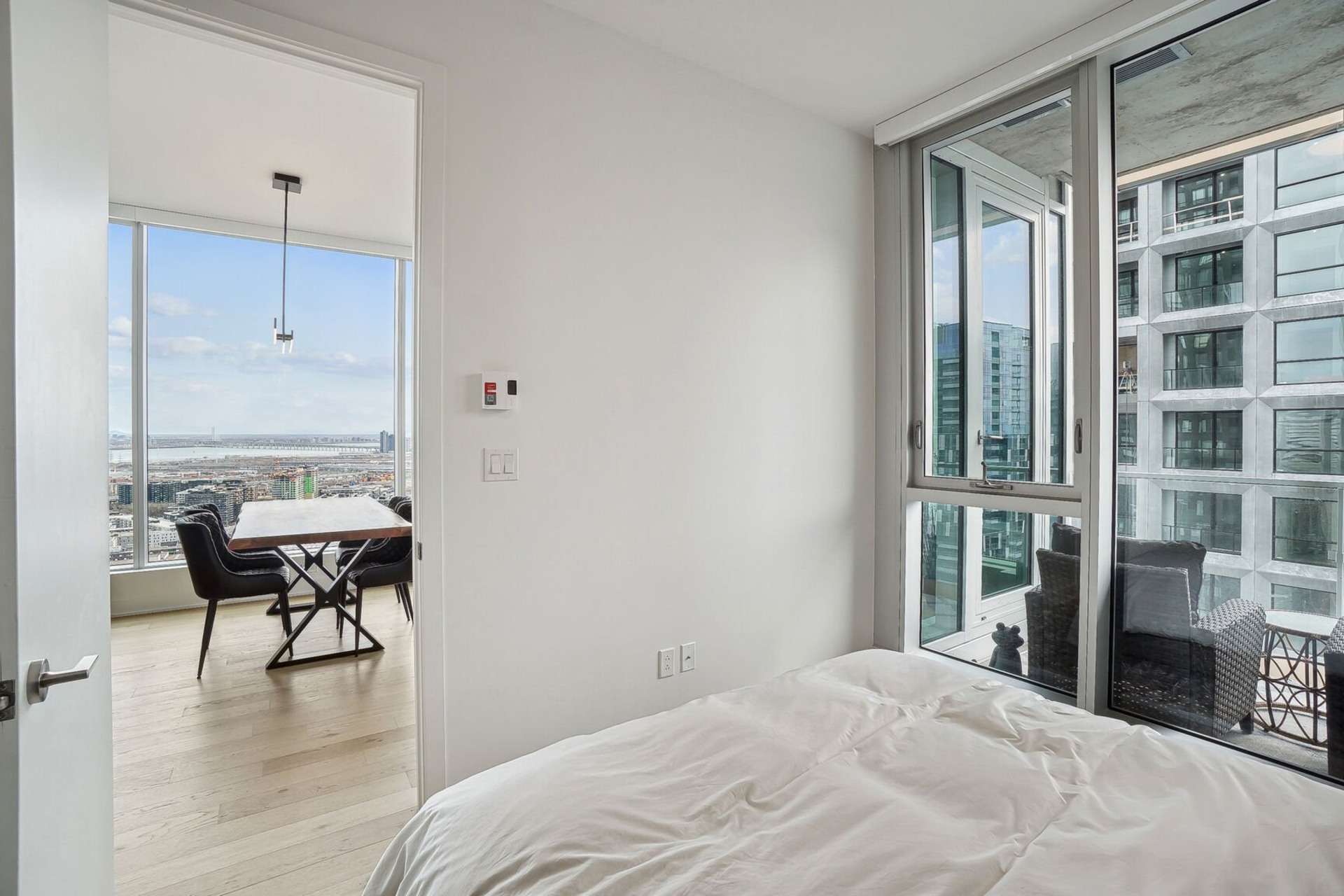 image 9 - Apartment For sale Ville-Marie Montréal  - 7 rooms