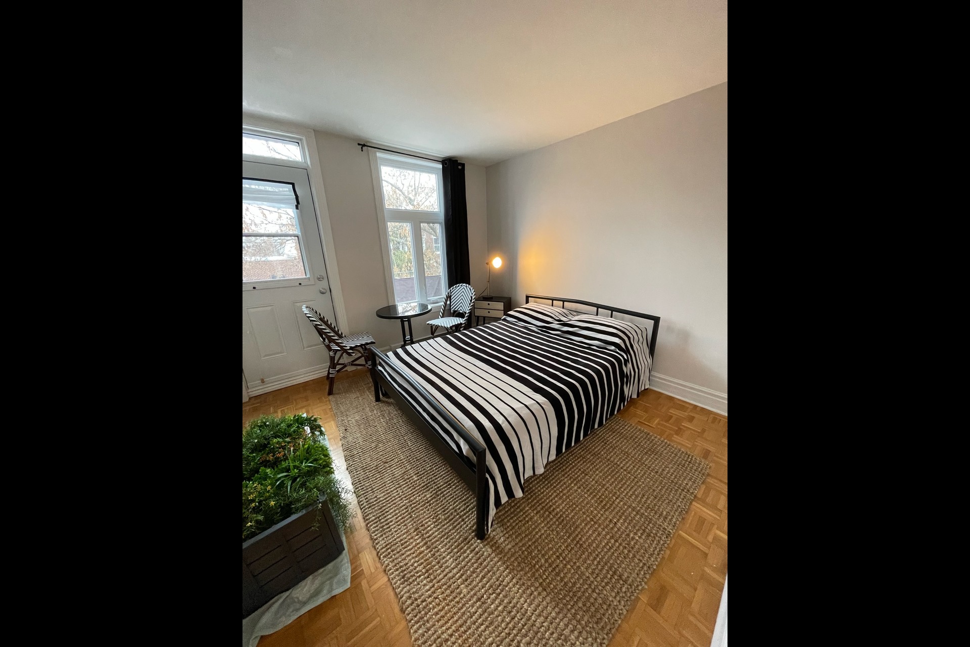 image 0 - Apartment For rent Montréal - 3 rooms