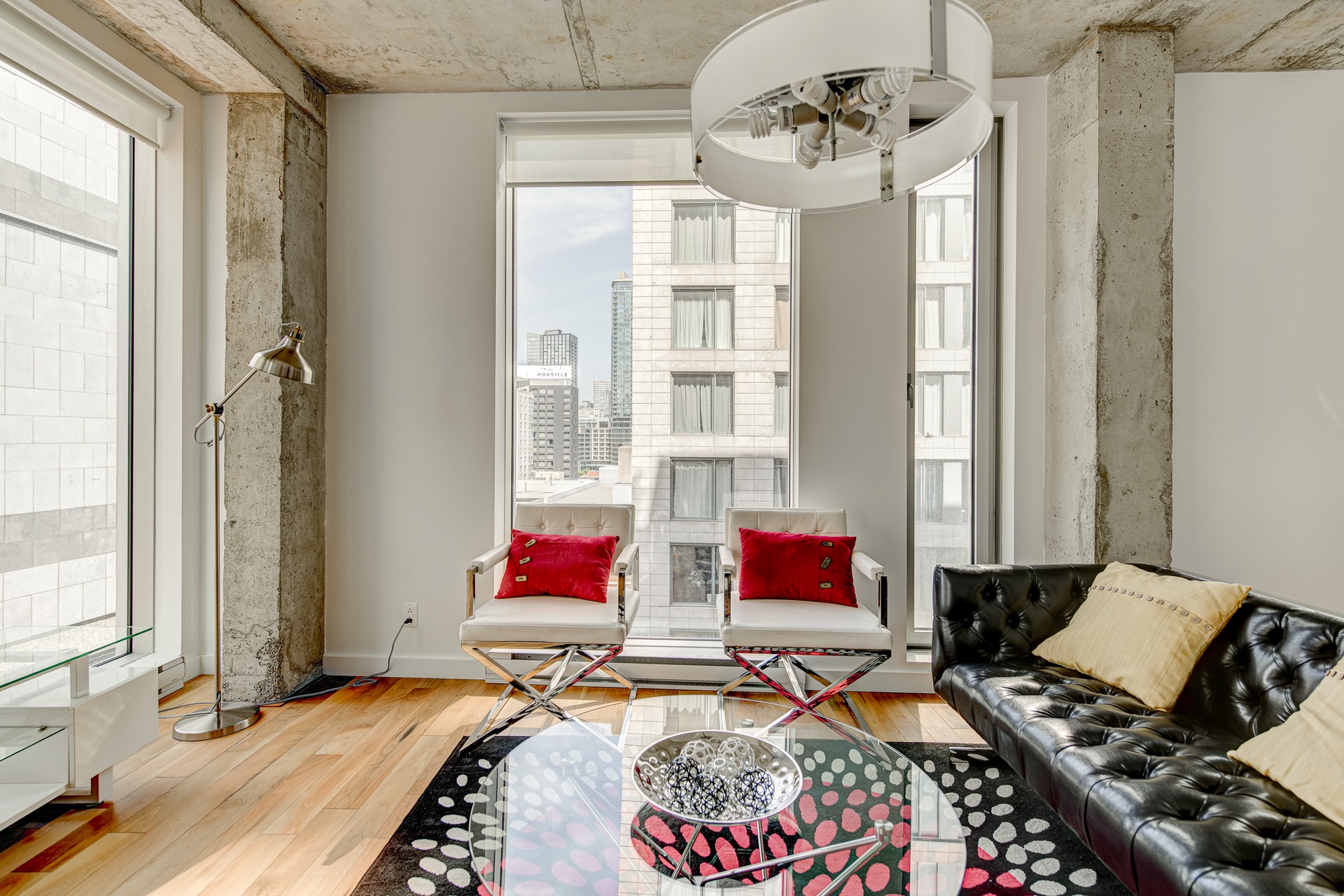 image 2 - Condo For rent Montréal - 4 rooms