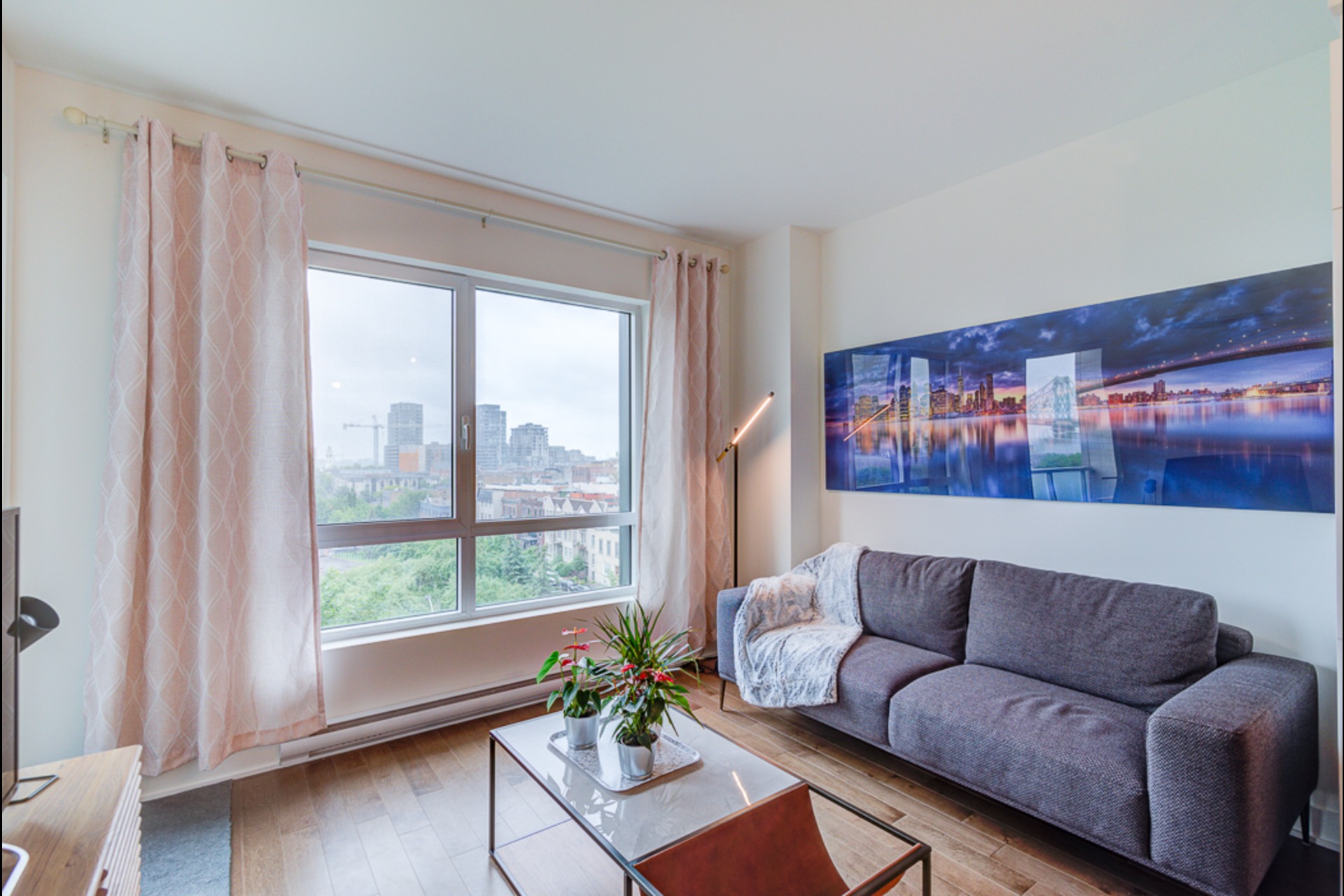 image 8 - Condo For rent Montréal - 4 rooms