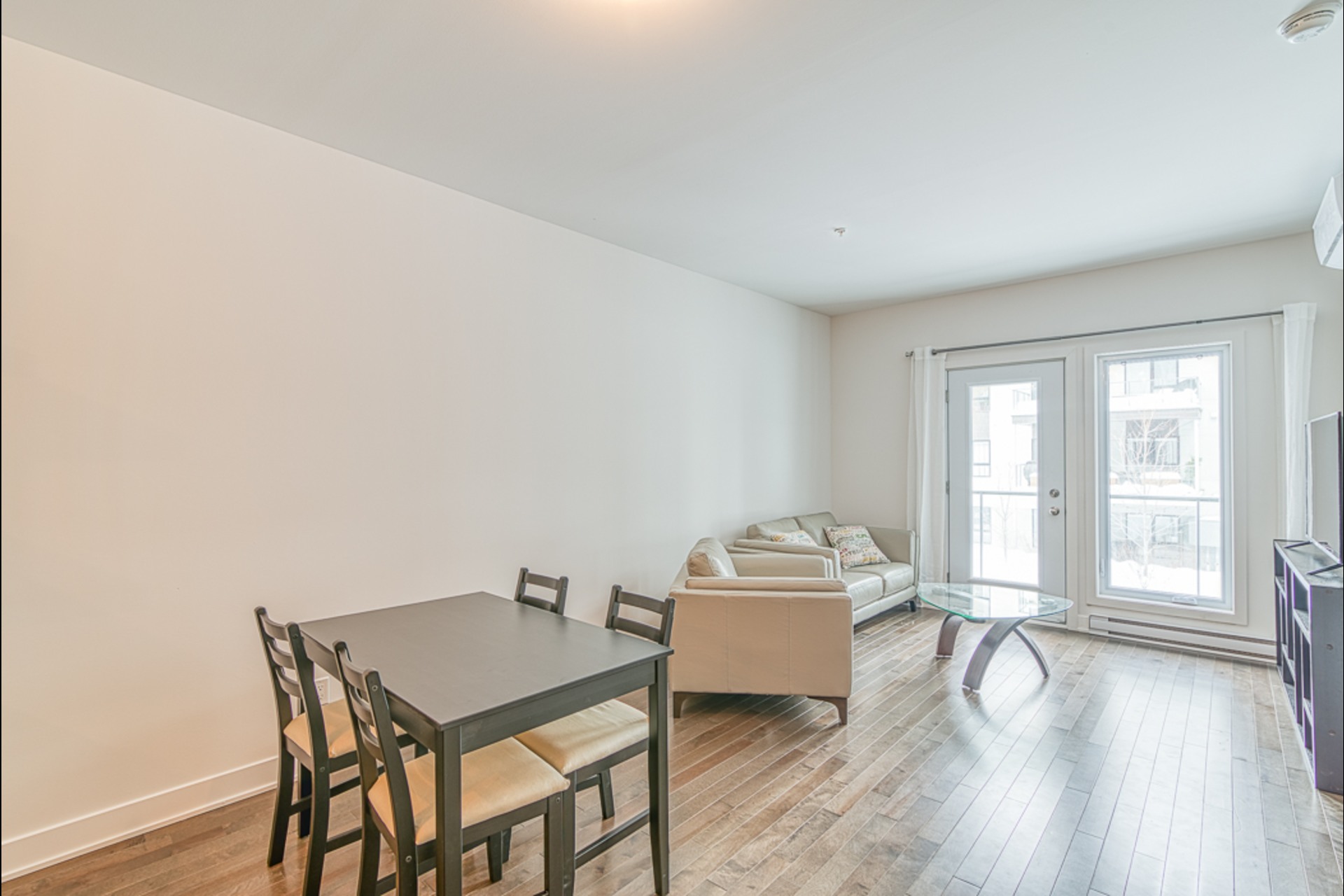 image 2 - Condo For rent Montréal - 3 rooms