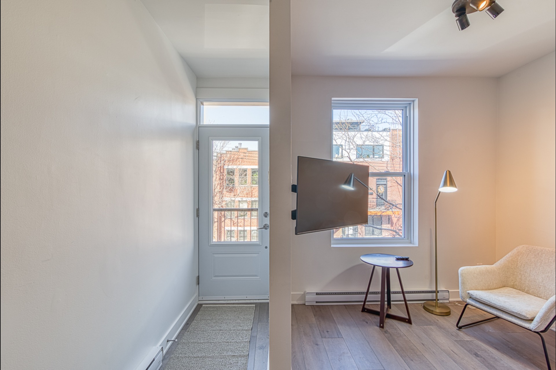 image 2 - Apartment For rent Montréal - 2 rooms
