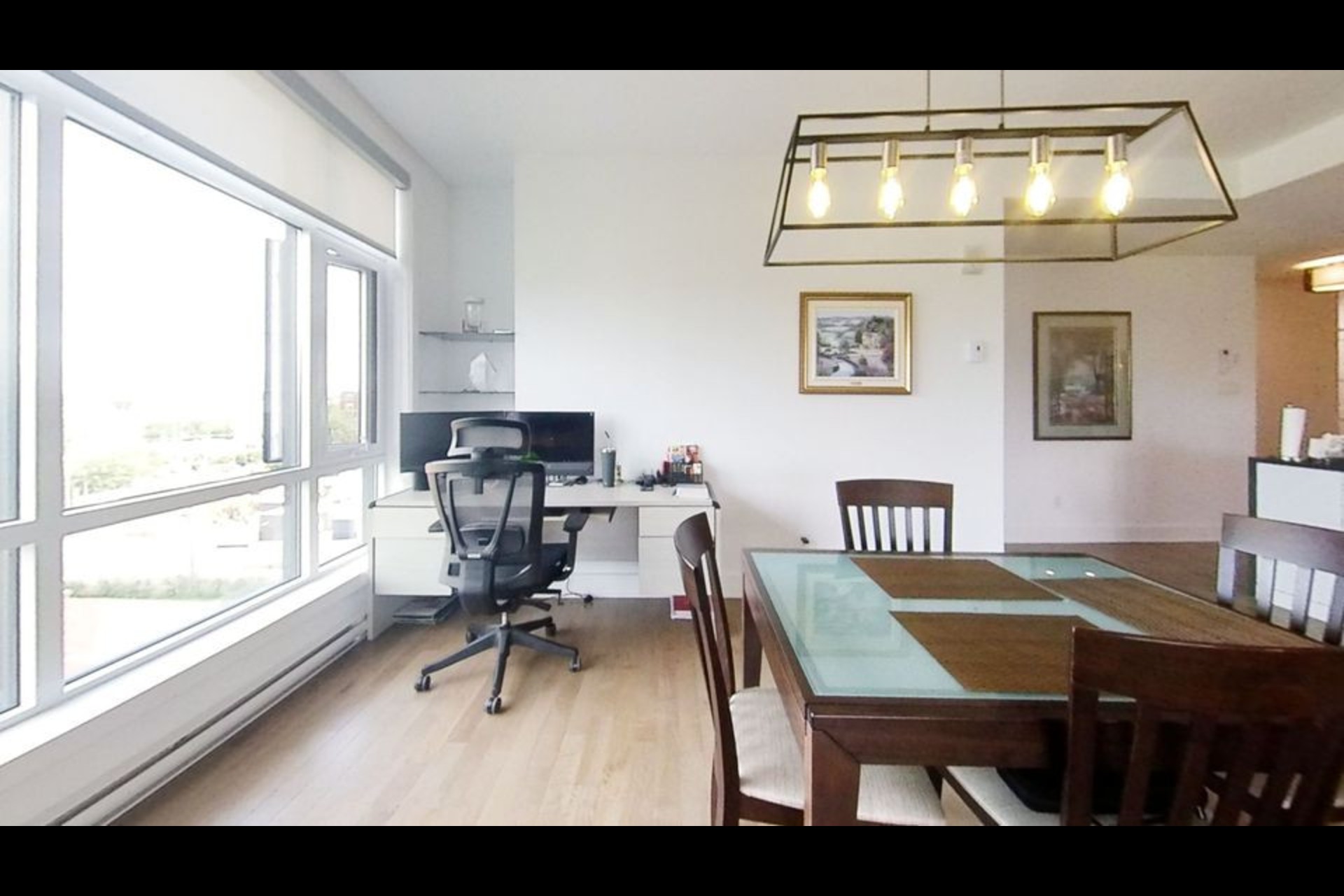 image 3 - Apartment For rent Laval - 4 rooms