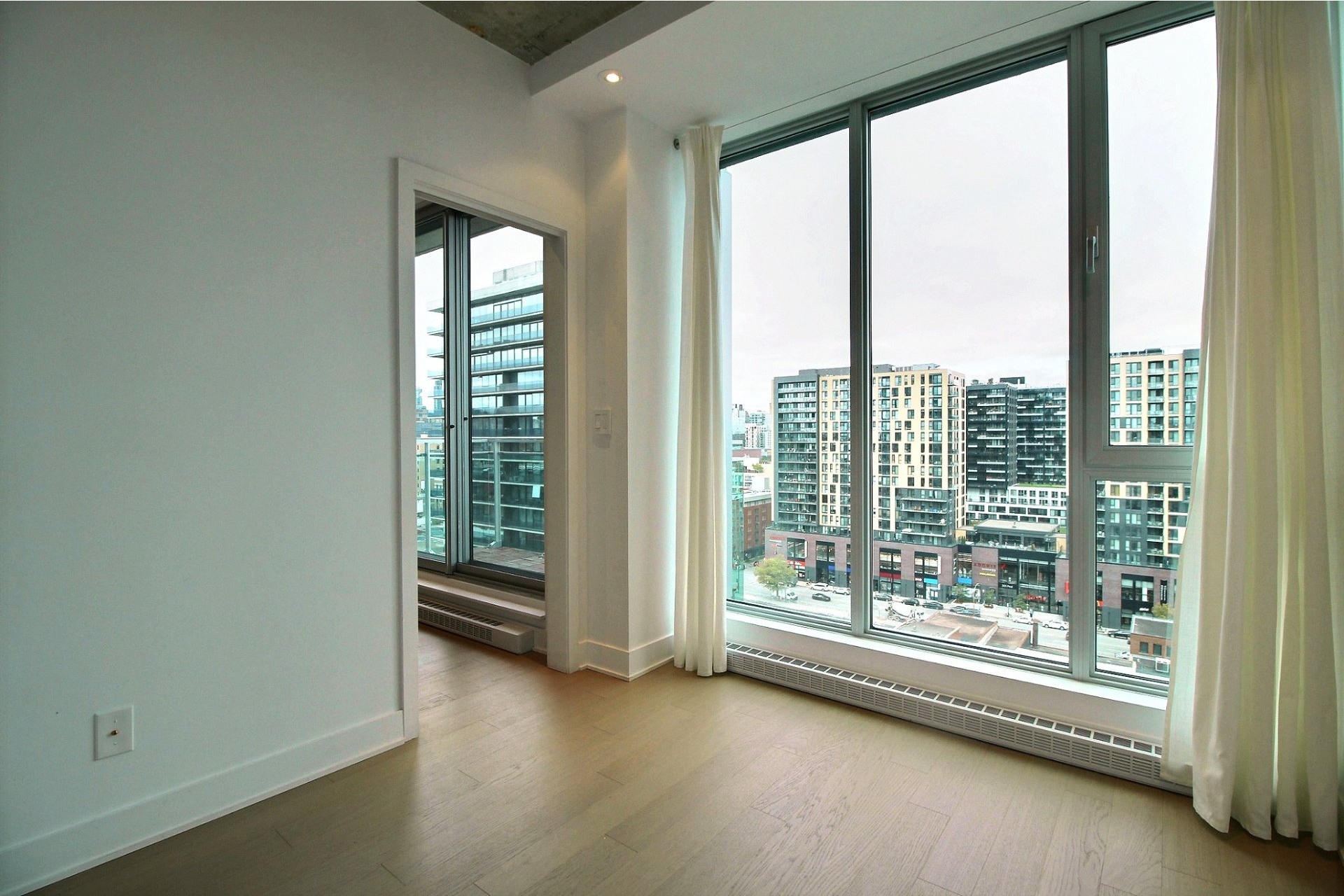 image 7 - Apartment For rent Montréal Le Sud-Ouest  - 4 rooms