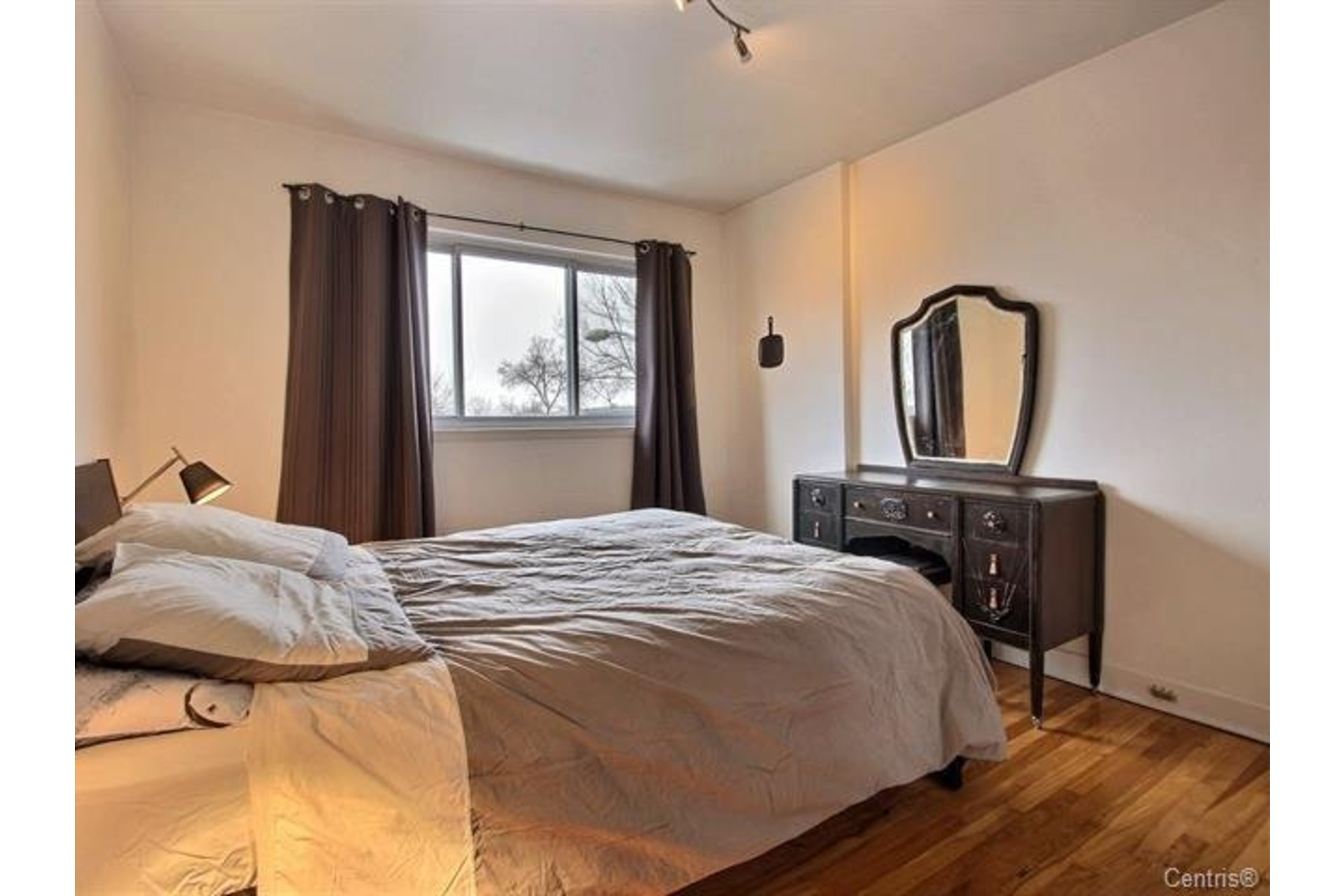 image 17 - Apartment For rent Montréal Mercier/Hochelaga-Maisonneuve  - 7 rooms