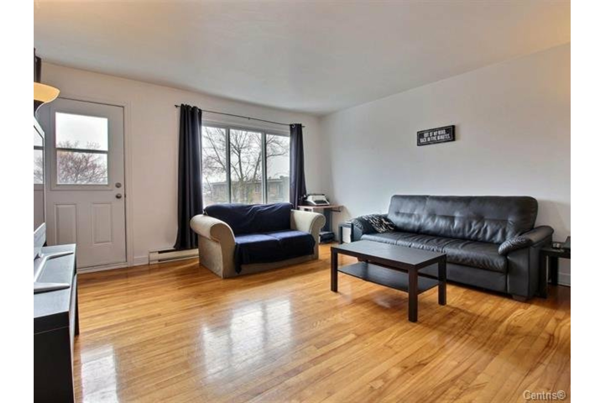 image 0 - Apartment For rent Montréal Mercier/Hochelaga-Maisonneuve  - 7 rooms