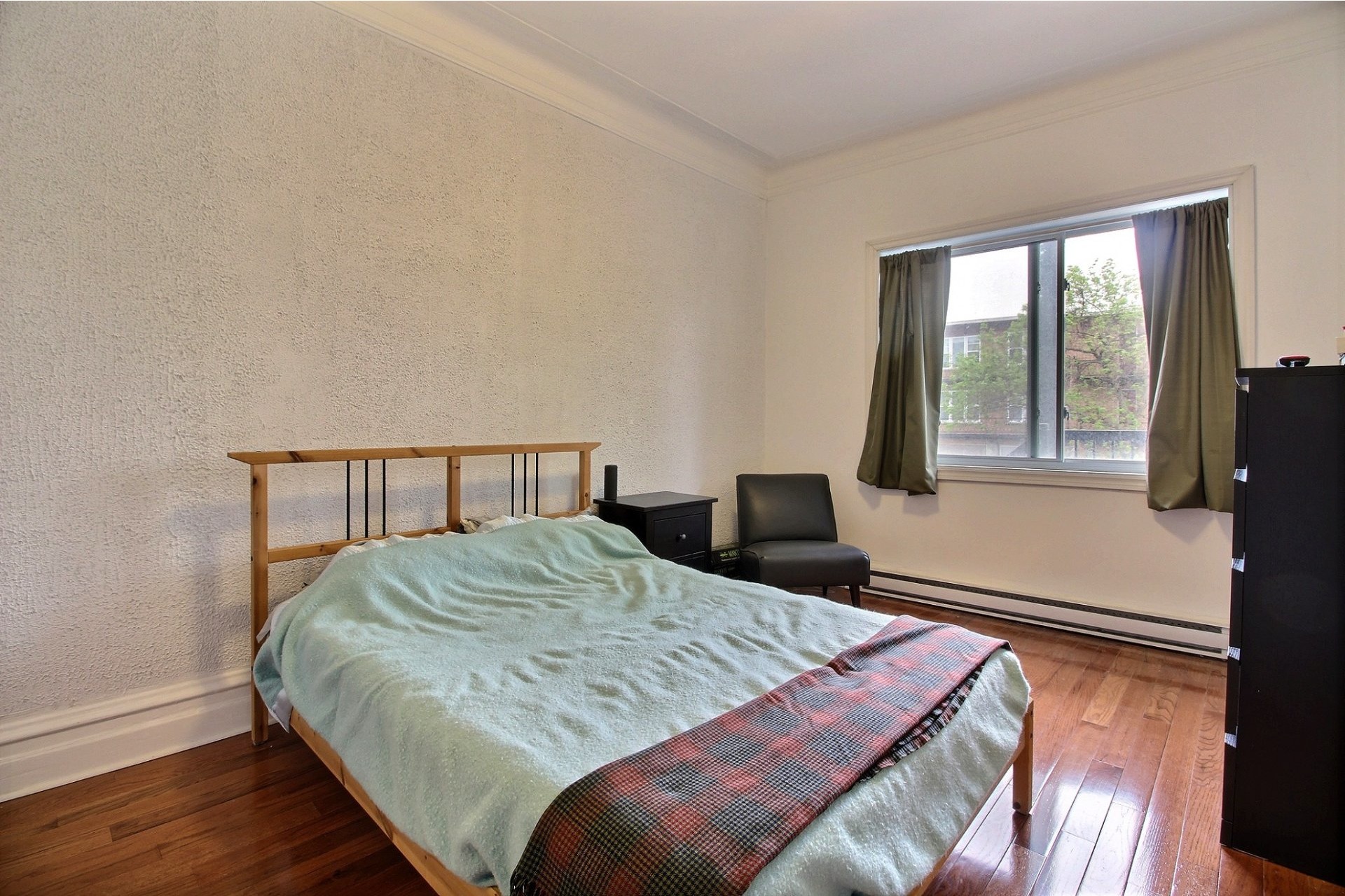 image 10 - Apartment For rent Montréal Rosemont/La Petite-Patrie  - 7 rooms
