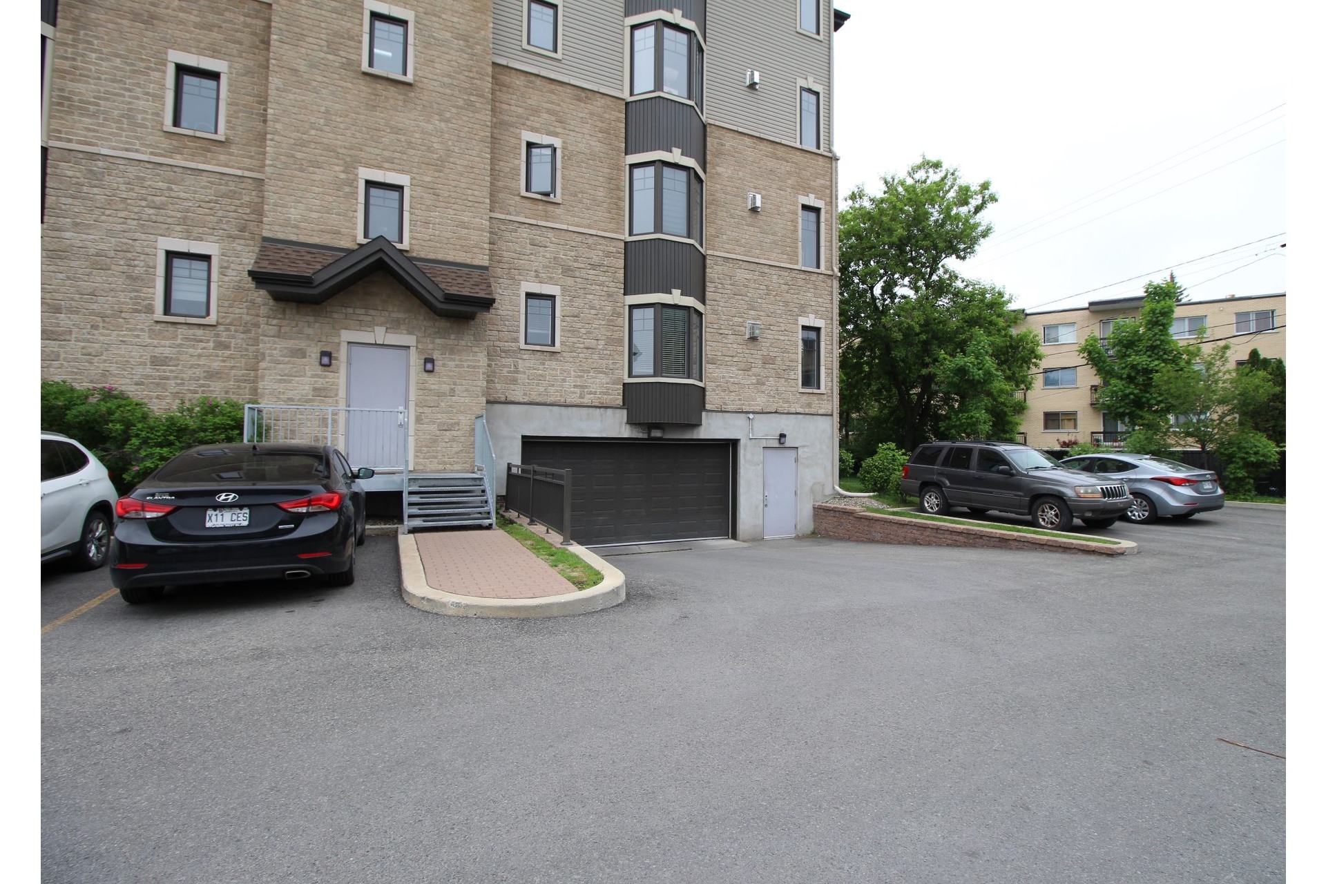 image 18 - Apartment For rent Montréal Pierrefonds-Roxboro  - 7 rooms