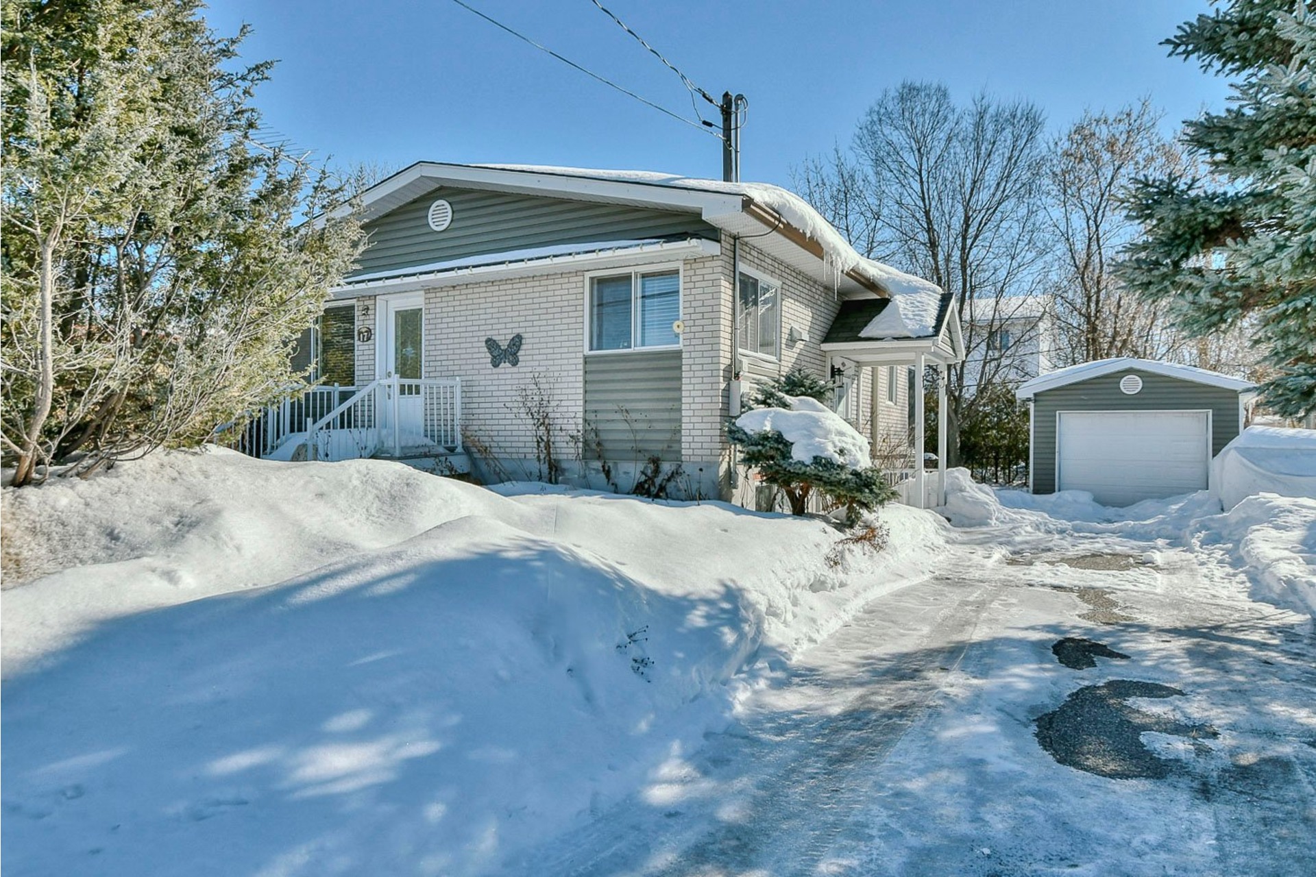 image 0 - House For sale Blainville - 11 rooms