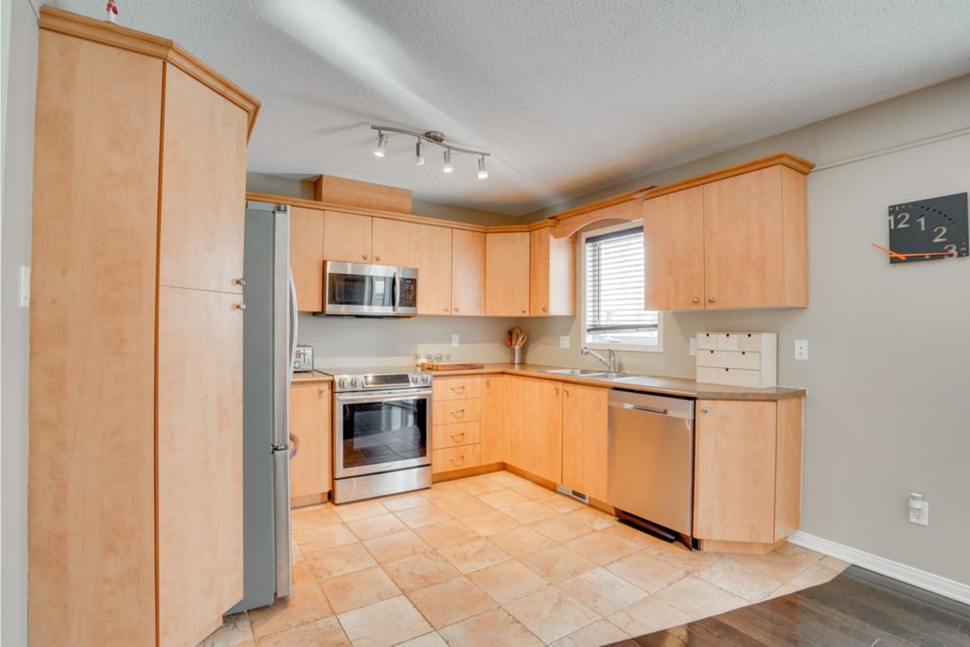 image 6 - House For sale Aylmer Gatineau  - 12 rooms