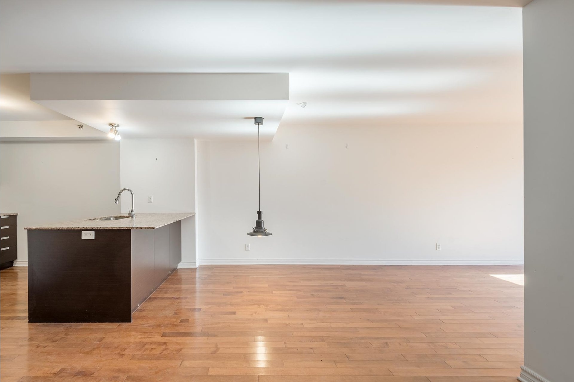 image 13 - 公寓 出售 Côte-des-Neiges/Notre-Dame-de-Grâce Montréal  - 7 室