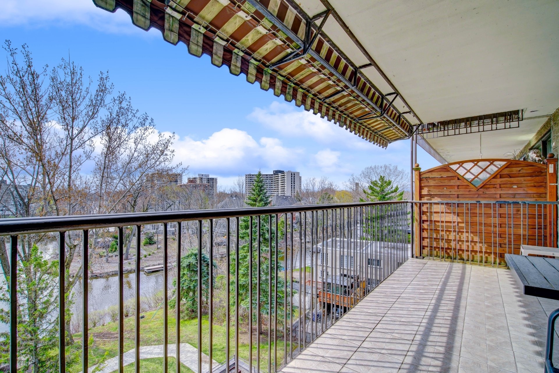 image 9 - Apartment For sale Chomedey Laval  - 7 rooms
