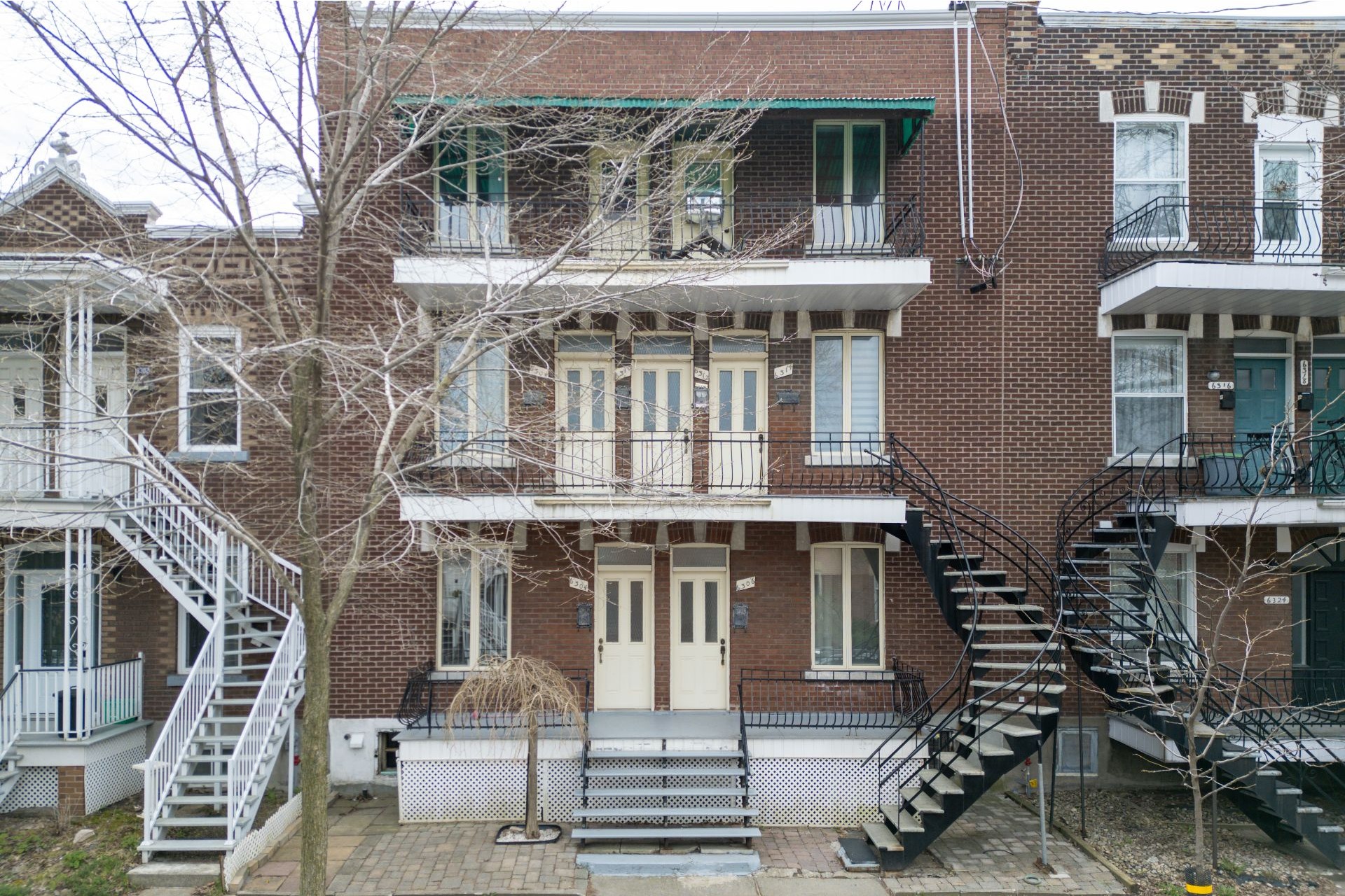 image 0 - Income property For sale Rosemont/La Petite-Patrie Montréal  - 4 rooms