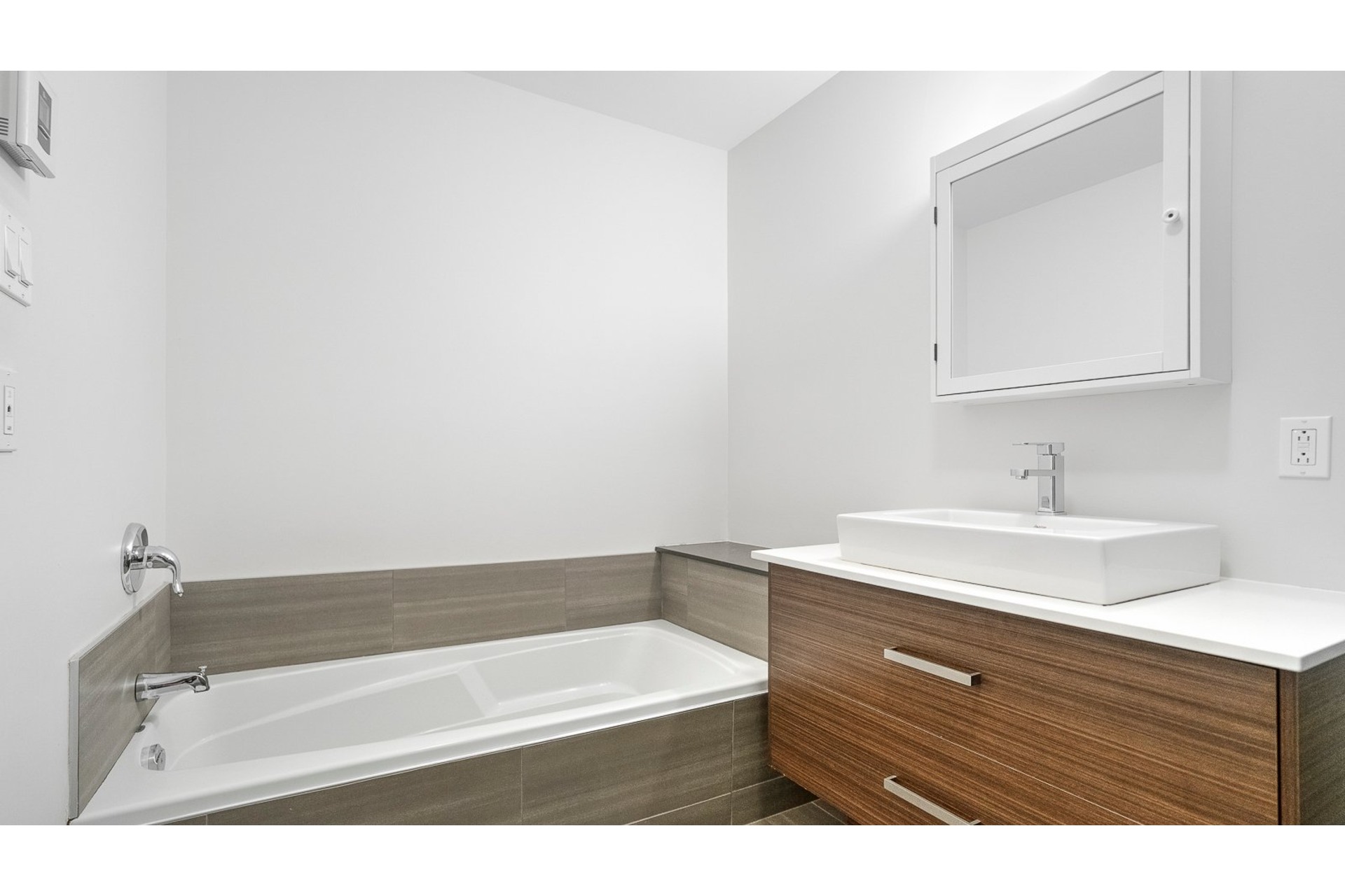 image 7 - Apartment For sale Rosemont/La Petite-Patrie Montréal  - 5 rooms