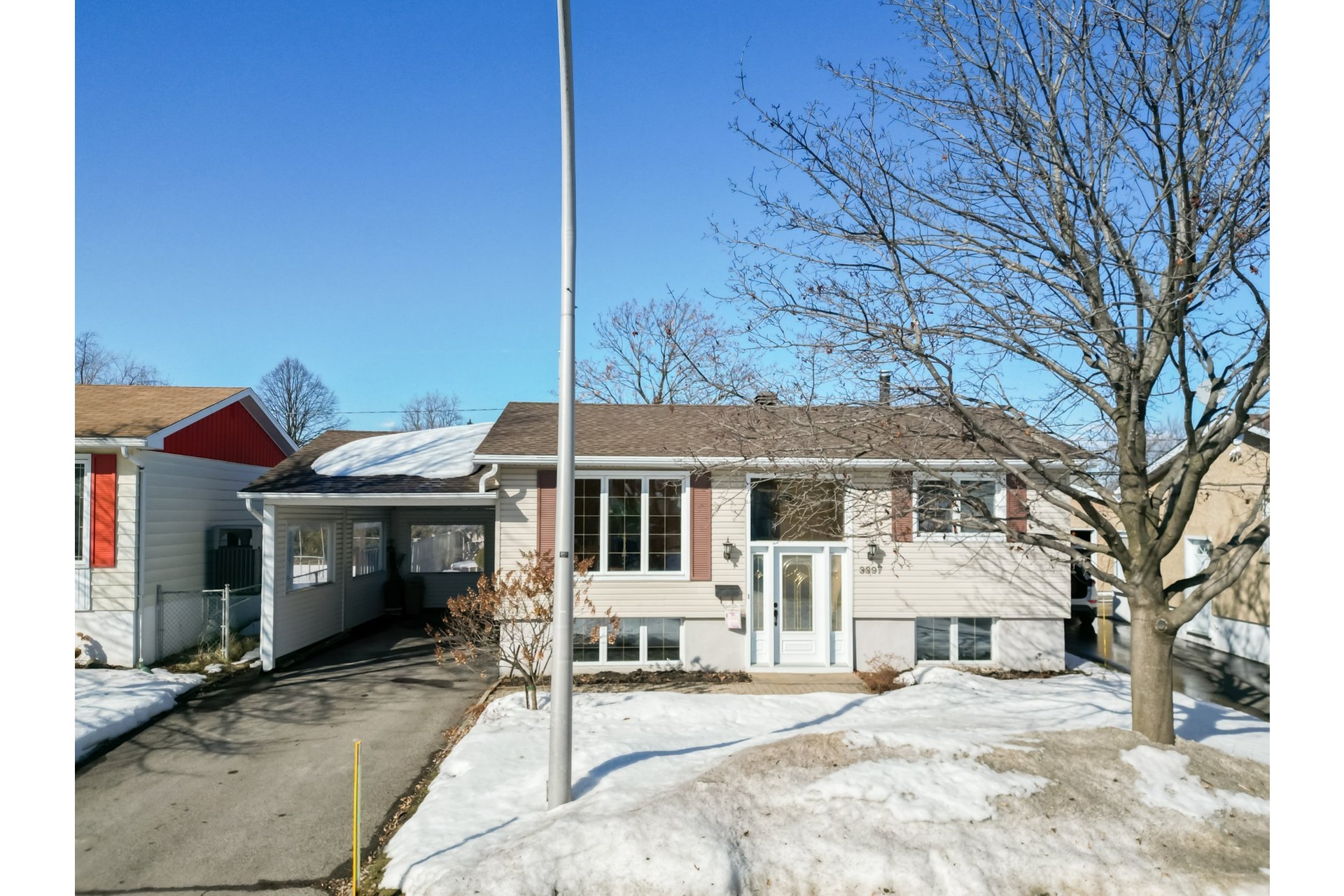 image 0 - House For sale Fabreville Laval  - 9 rooms