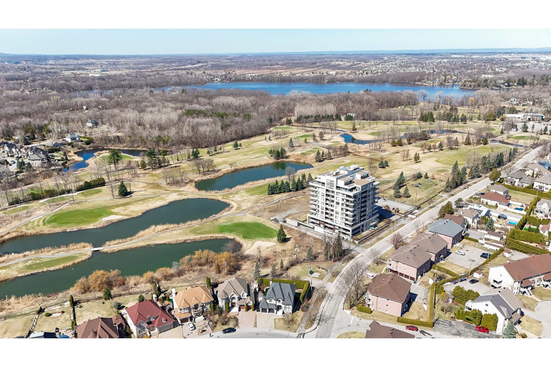 image 1 - Apartment For sale Fabreville Laval  - 9 rooms