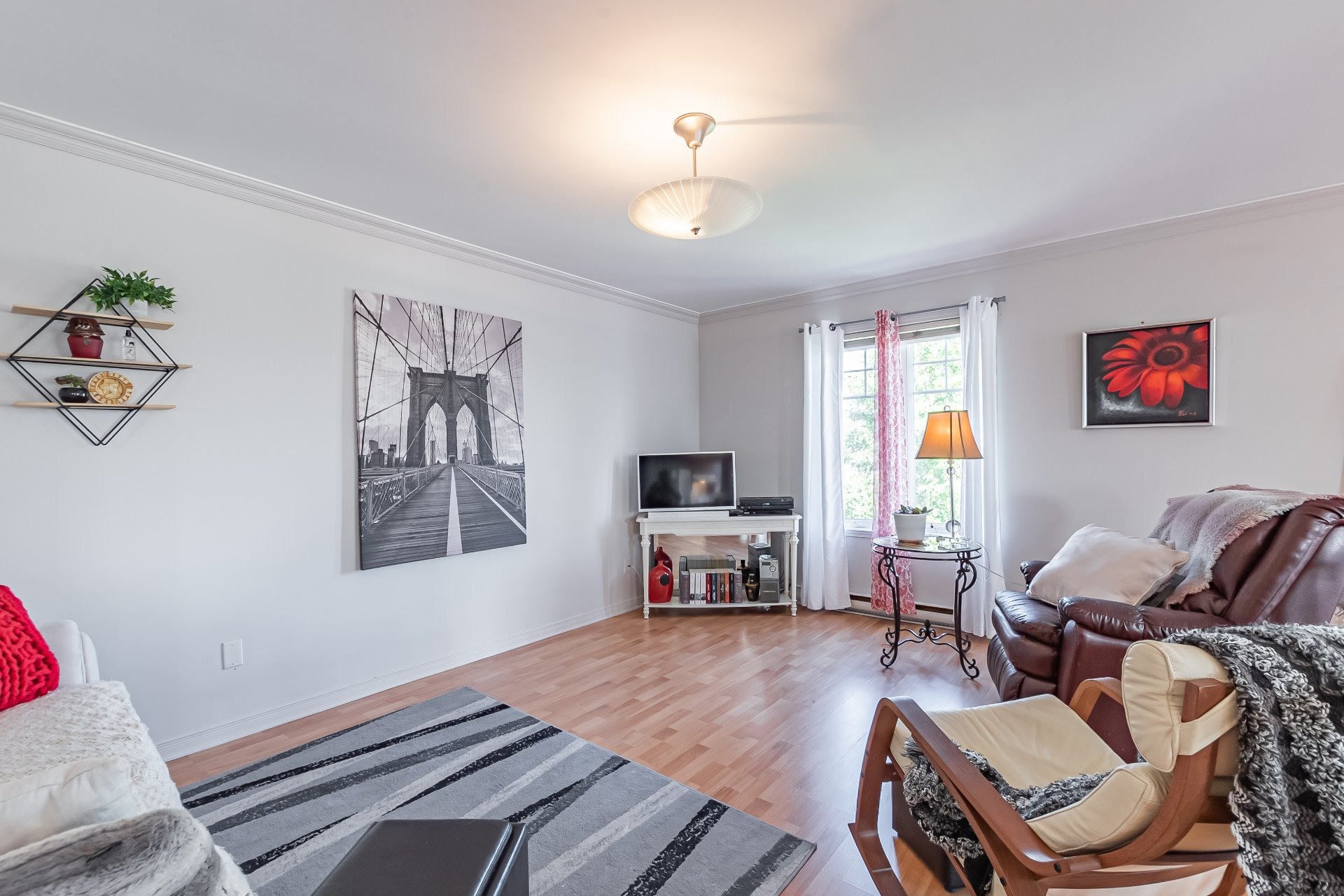image 2 - Apartment For sale Sainte-Catherine - 5 rooms