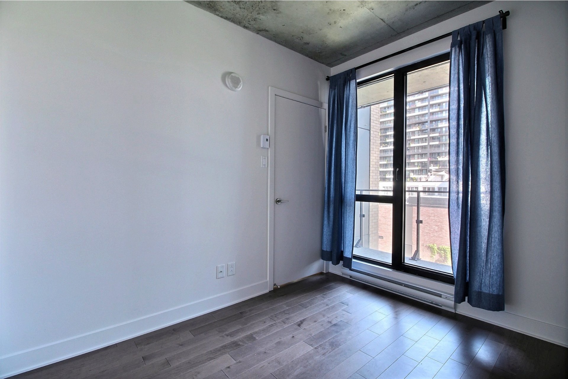 image 7 - Apartment For rent Le Sud-Ouest Montréal  - 6 rooms