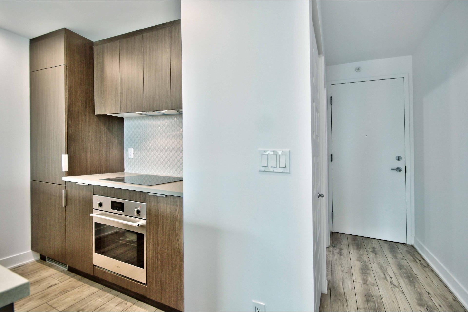 image 6 - Apartment For rent Le Sud-Ouest Montréal  - 5 rooms
