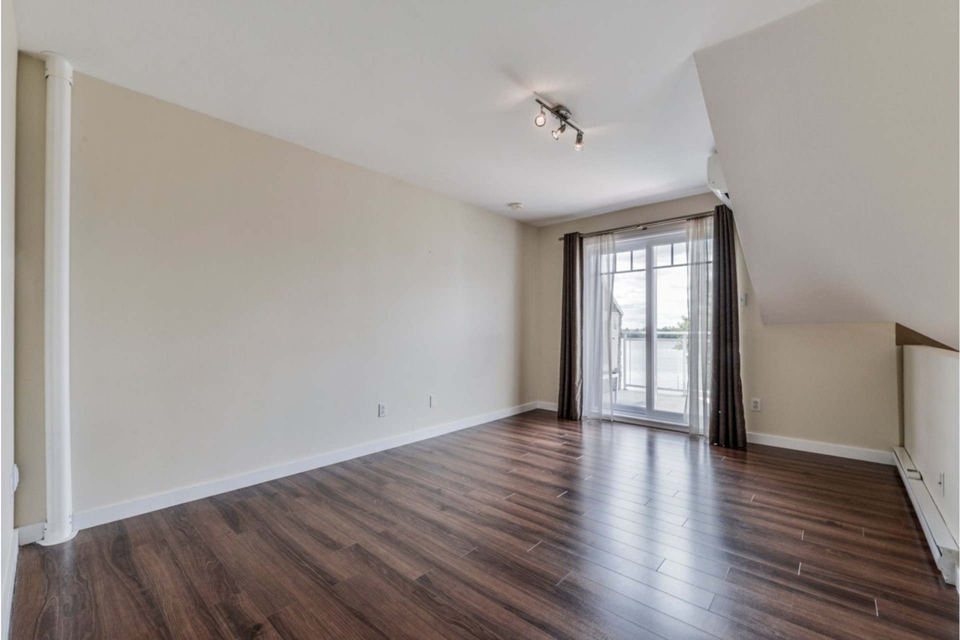image 21 - Apartment For rent Brossard - 8 rooms