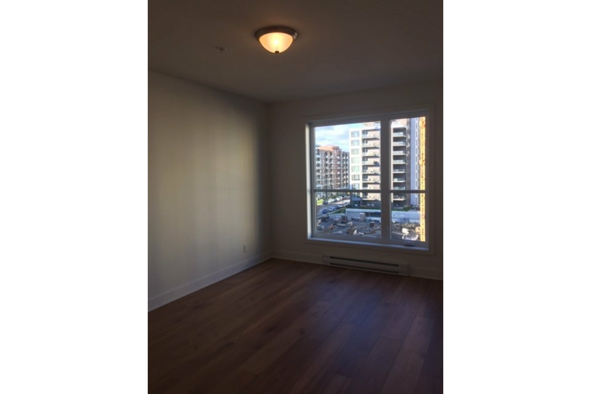 image 2 - Apartment For rent LaSalle Montréal  - 4 rooms