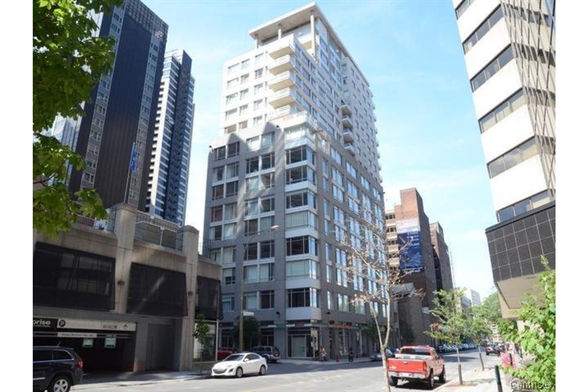 image 0 - Apartment For rent Ville-Marie Montréal  - 4 rooms