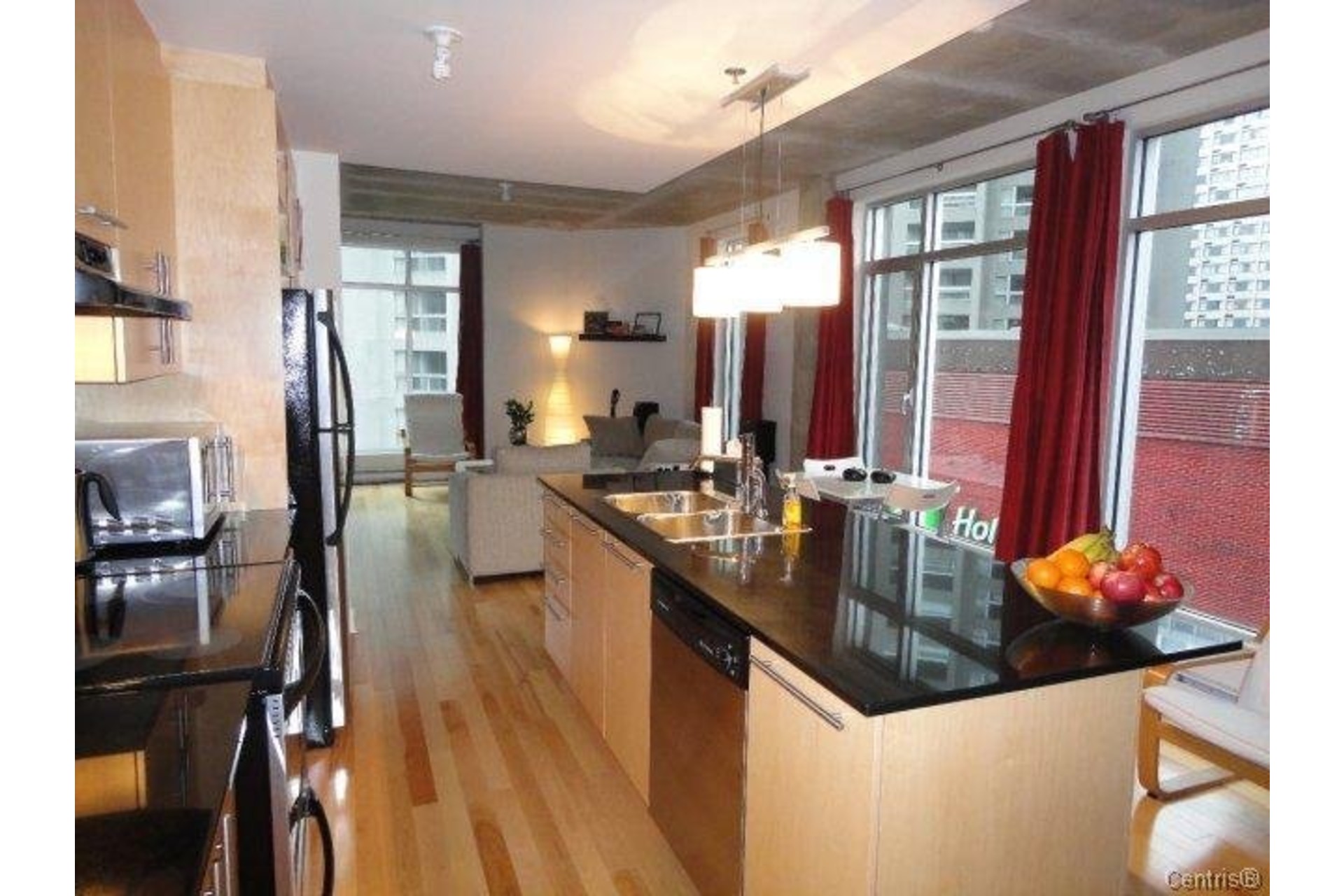 image 1 - Apartment For rent Ville-Marie Montréal  - 4 rooms