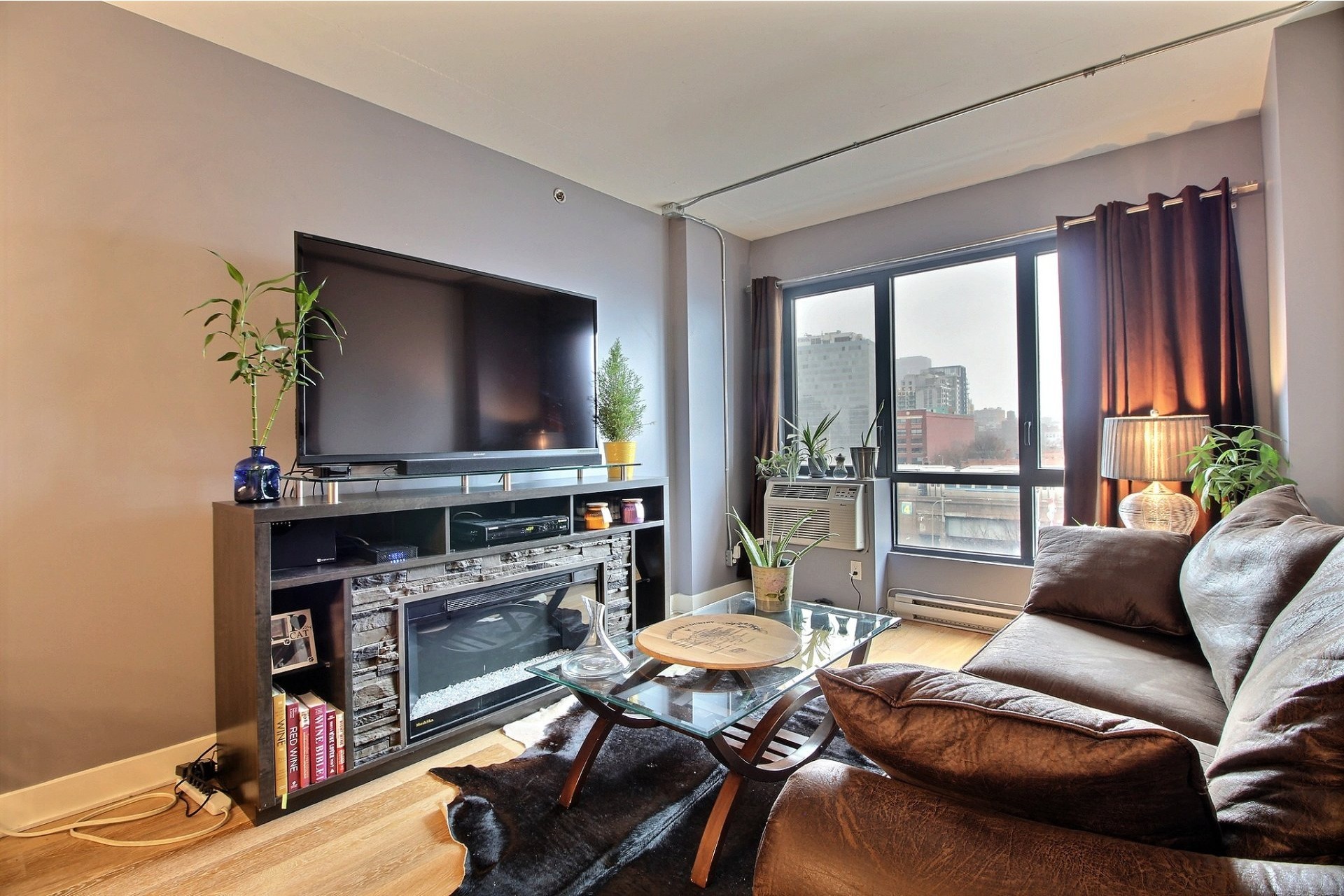 image 3 - Apartment For rent Le Sud-Ouest Montréal  - 4 rooms