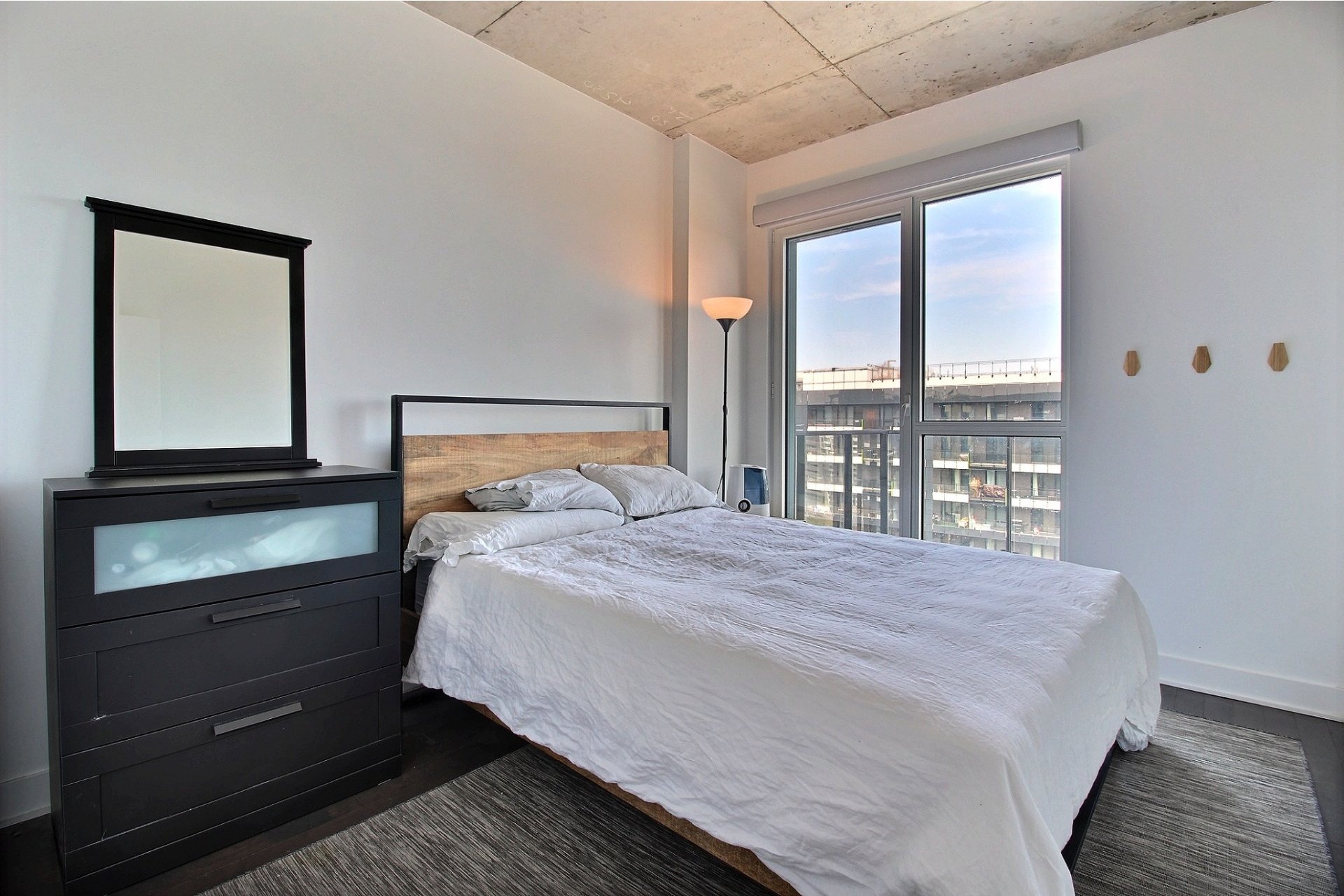 image 5 - Apartment For rent Le Sud-Ouest Montréal  - 6 rooms