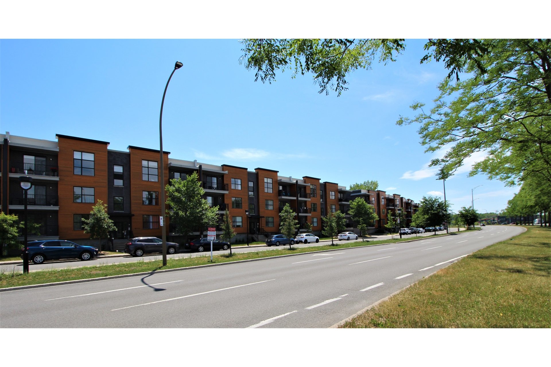 image 18 - Appartement À vendre Rivière-des-Prairies/Pointe-aux-Trembles Montréal  - 9 pièces