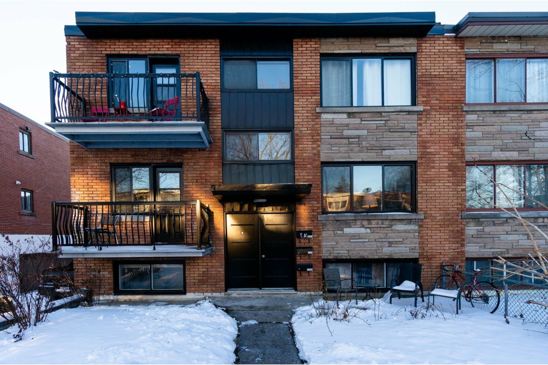 image 0 - Duplex For sale Chomedey Laval  - 6 rooms