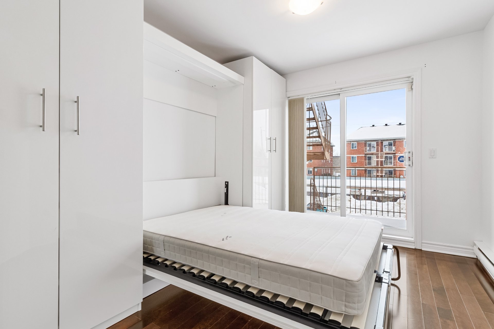 image 18 - Apartment For rent LaSalle Montréal  - 9 rooms