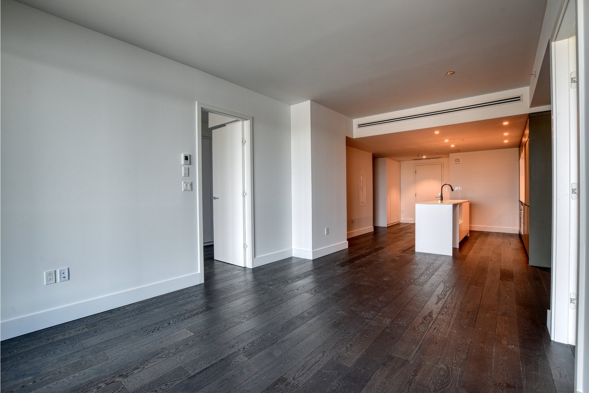 image 9 - Apartment For rent Verdun/Île-des-Soeurs Montréal  - 6 rooms
