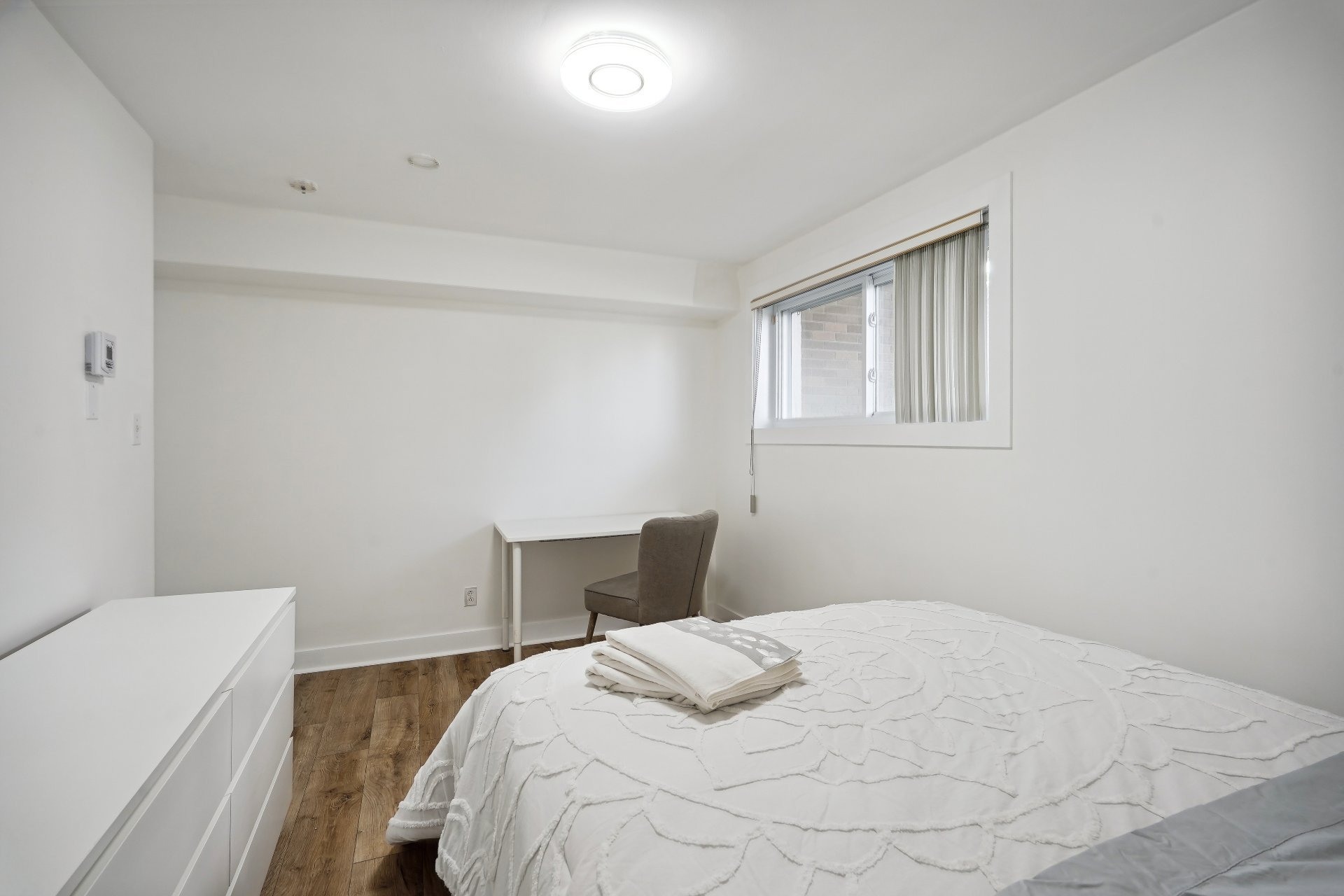 image 14 - Apartment For rent Mercier/Hochelaga-Maisonneuve Montréal  - 7 rooms