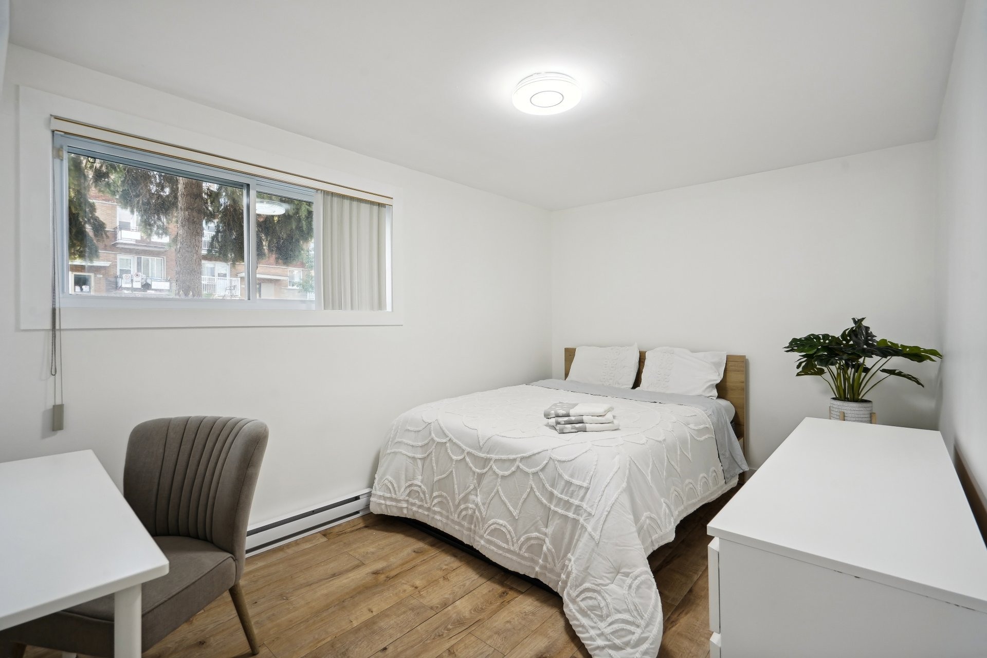 image 13 - Apartment For rent Mercier/Hochelaga-Maisonneuve Montréal  - 7 rooms