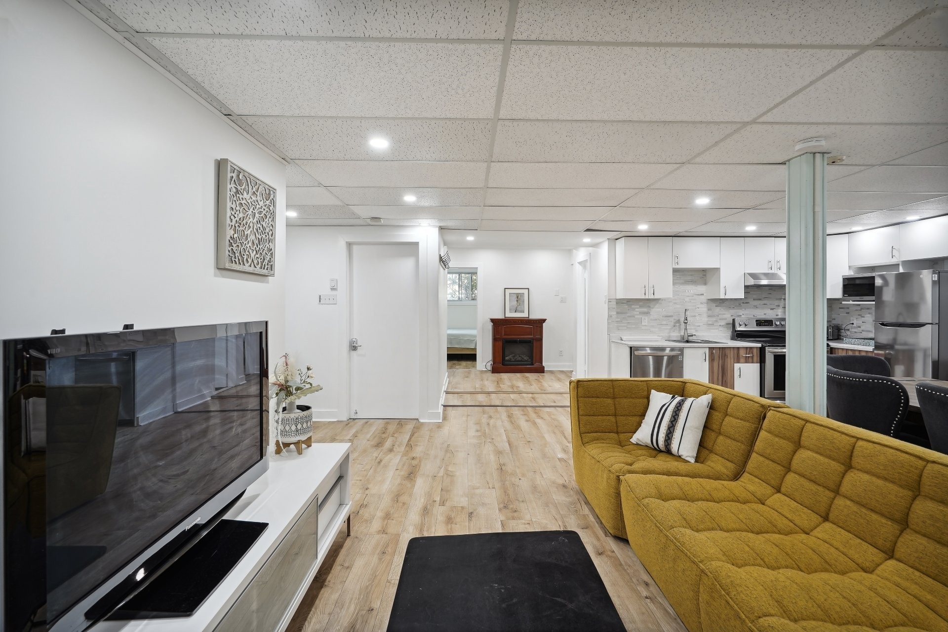 image 5 - Apartment For rent Mercier/Hochelaga-Maisonneuve Montréal  - 7 rooms