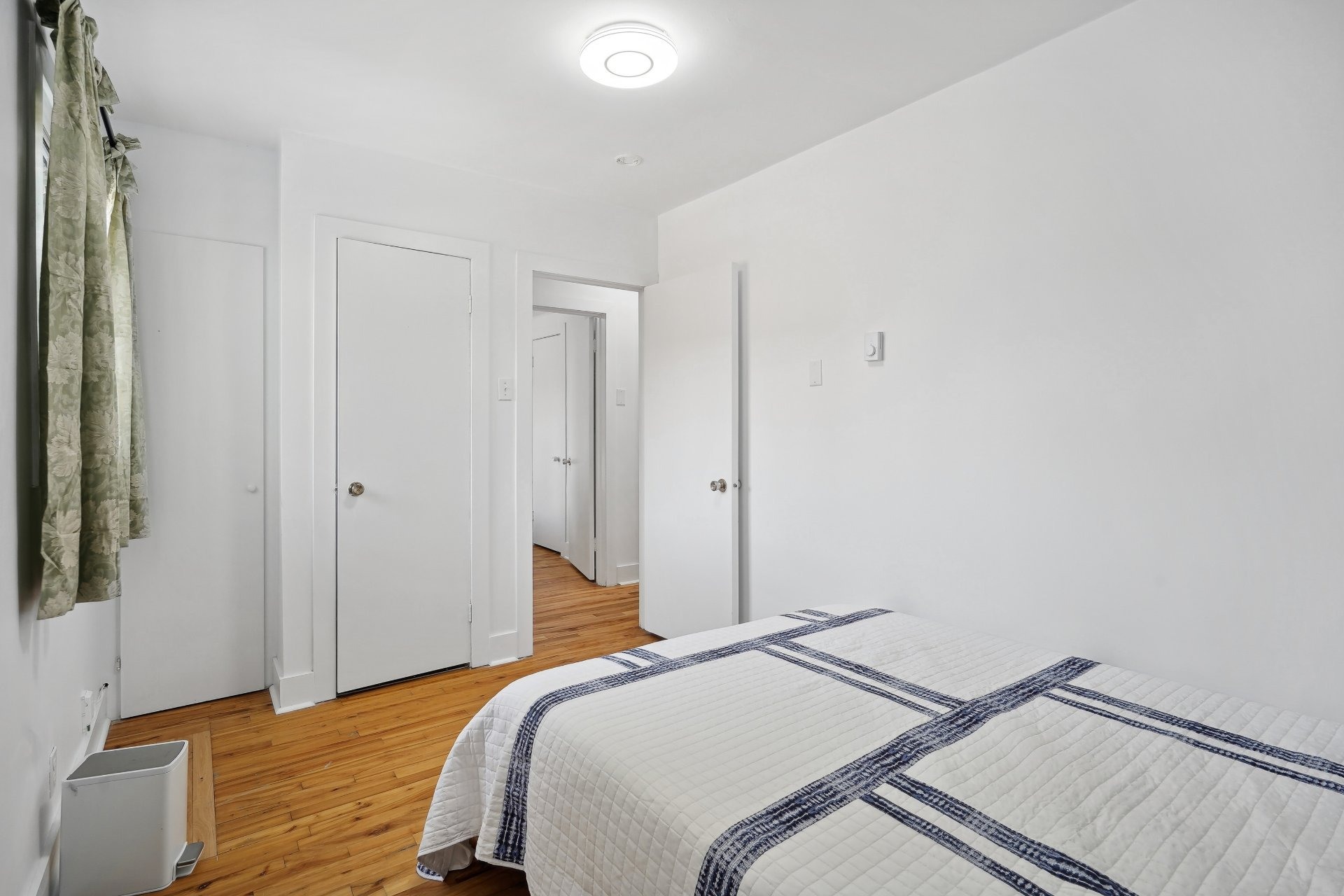 image 13 - Apartment For rent Mercier/Hochelaga-Maisonneuve Montréal  - 6 rooms