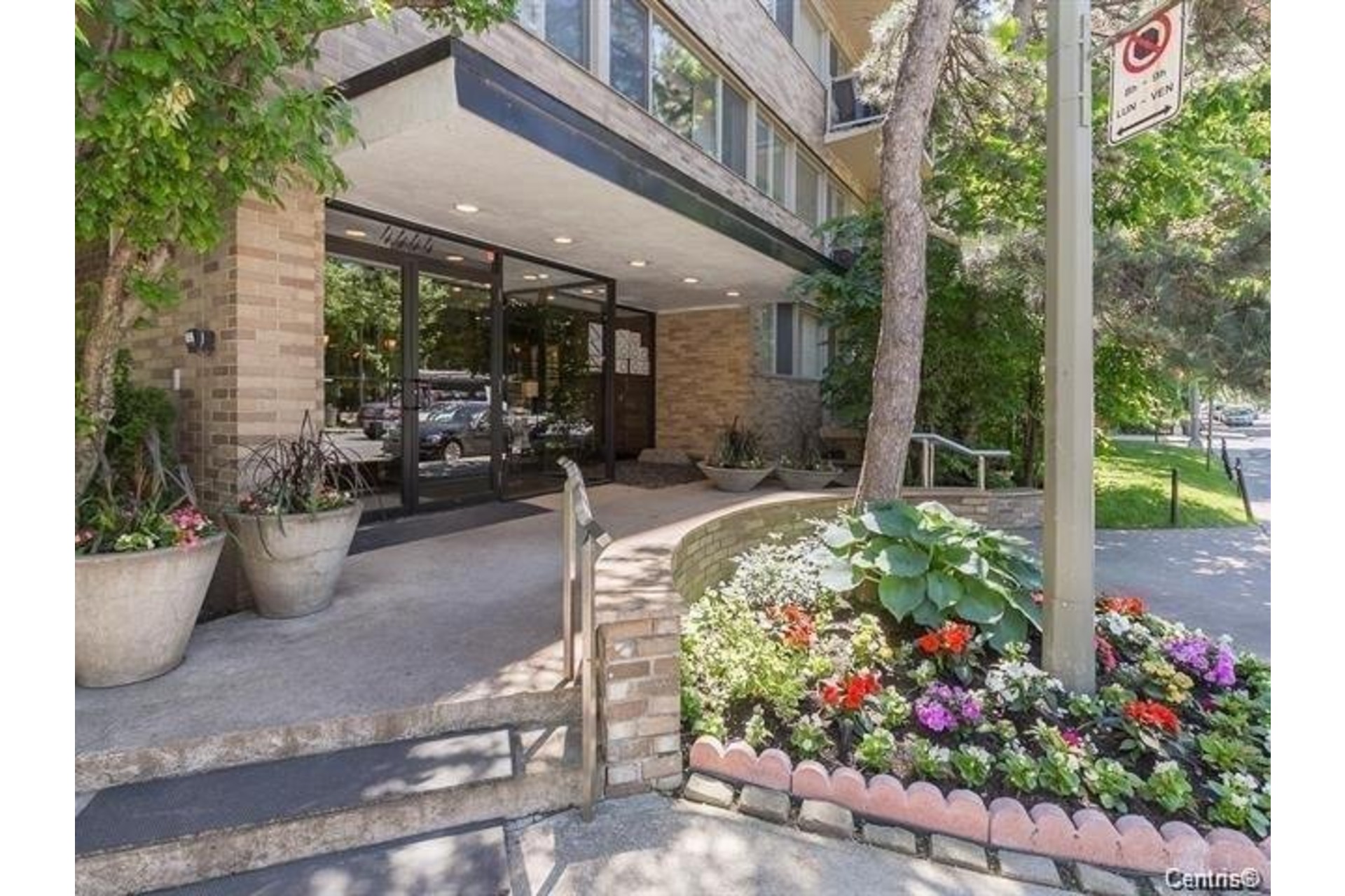 image 0 - Apartment For sale Westmount - 5 rooms