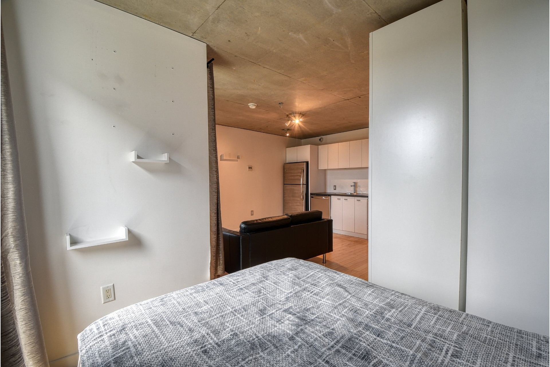 image 6 - Apartment For sale Côte-des-Neiges/Notre-Dame-de-Grâce Montréal  - 3 rooms