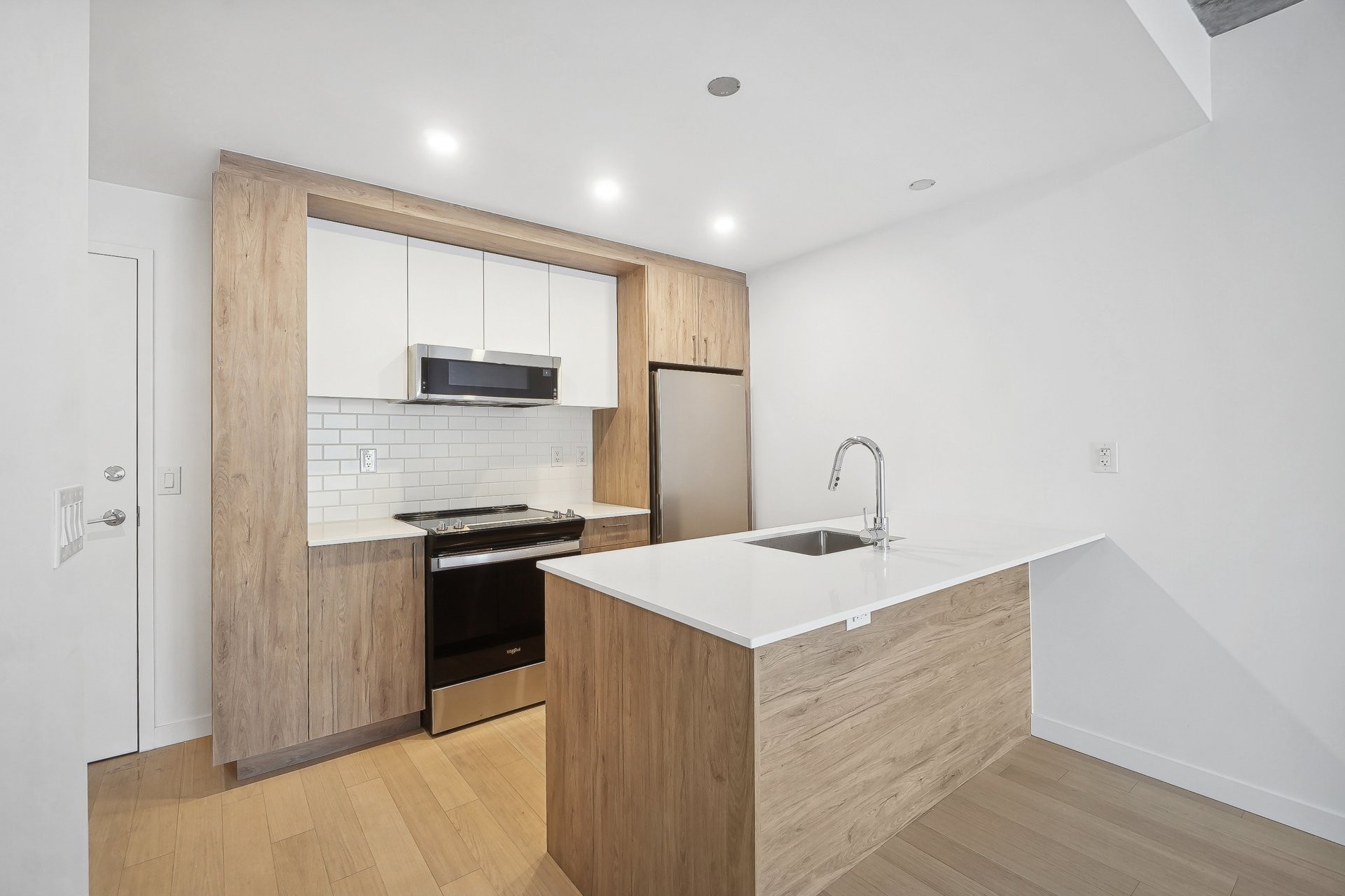 image 10 - Apartment For rent Mercier/Hochelaga-Maisonneuve Montréal  - 5 rooms