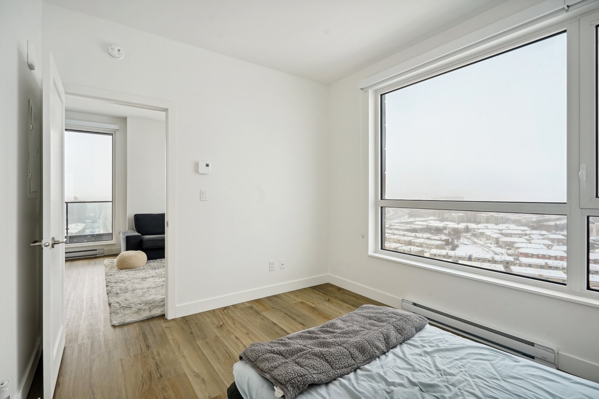 image 24 - Apartment For rent Ahuntsic-Cartierville Montréal  - 8 rooms