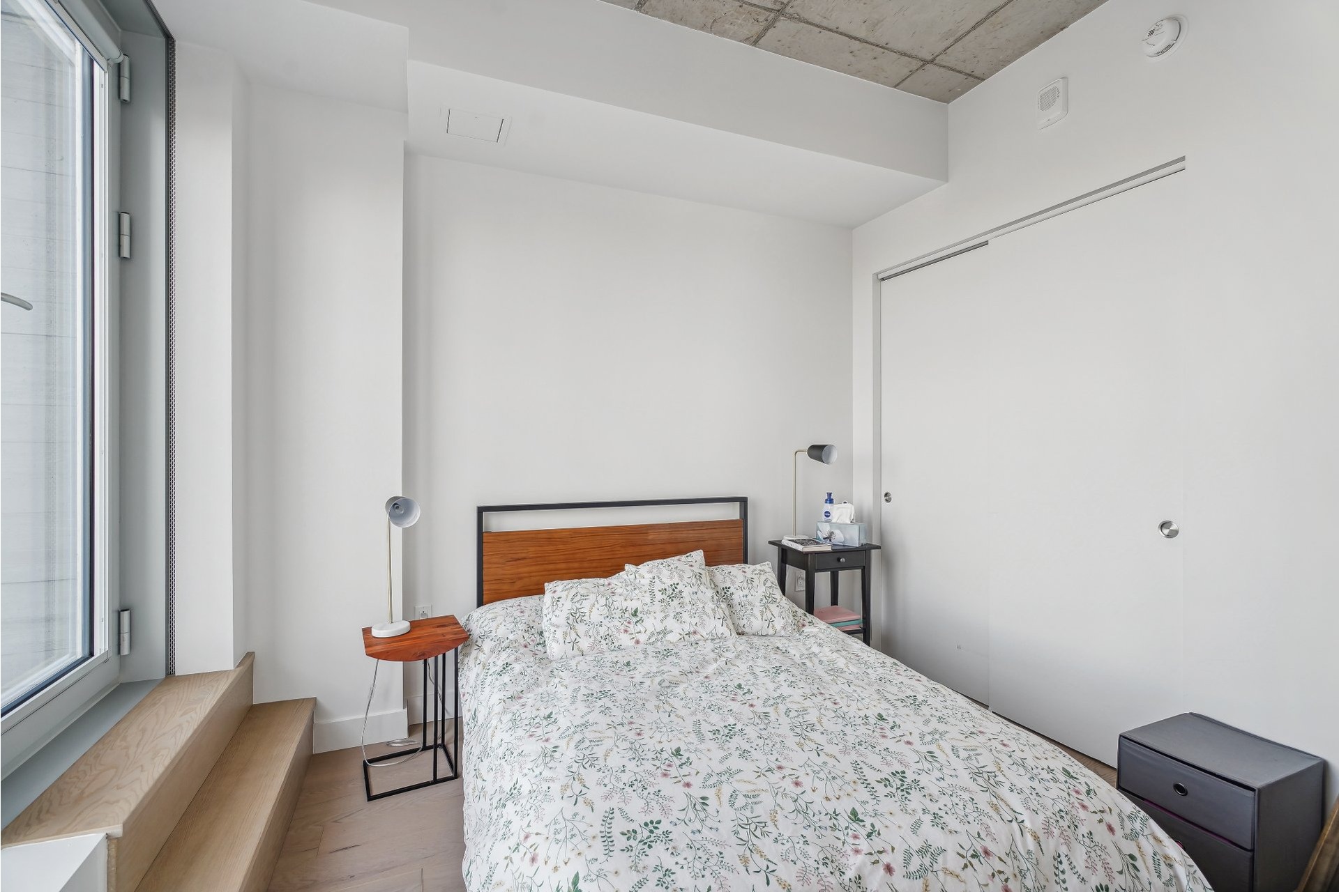 image 10 - Apartment For rent Ville-Marie Montréal  - 4 rooms
