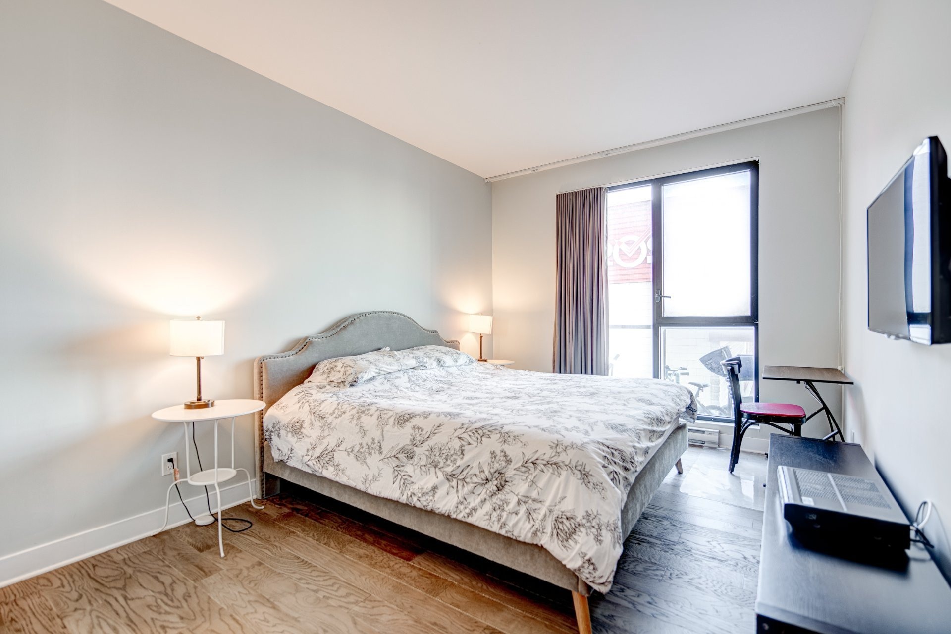 image 14 - Apartment For rent Côte-des-Neiges/Notre-Dame-de-Grâce Montréal  - 8 rooms