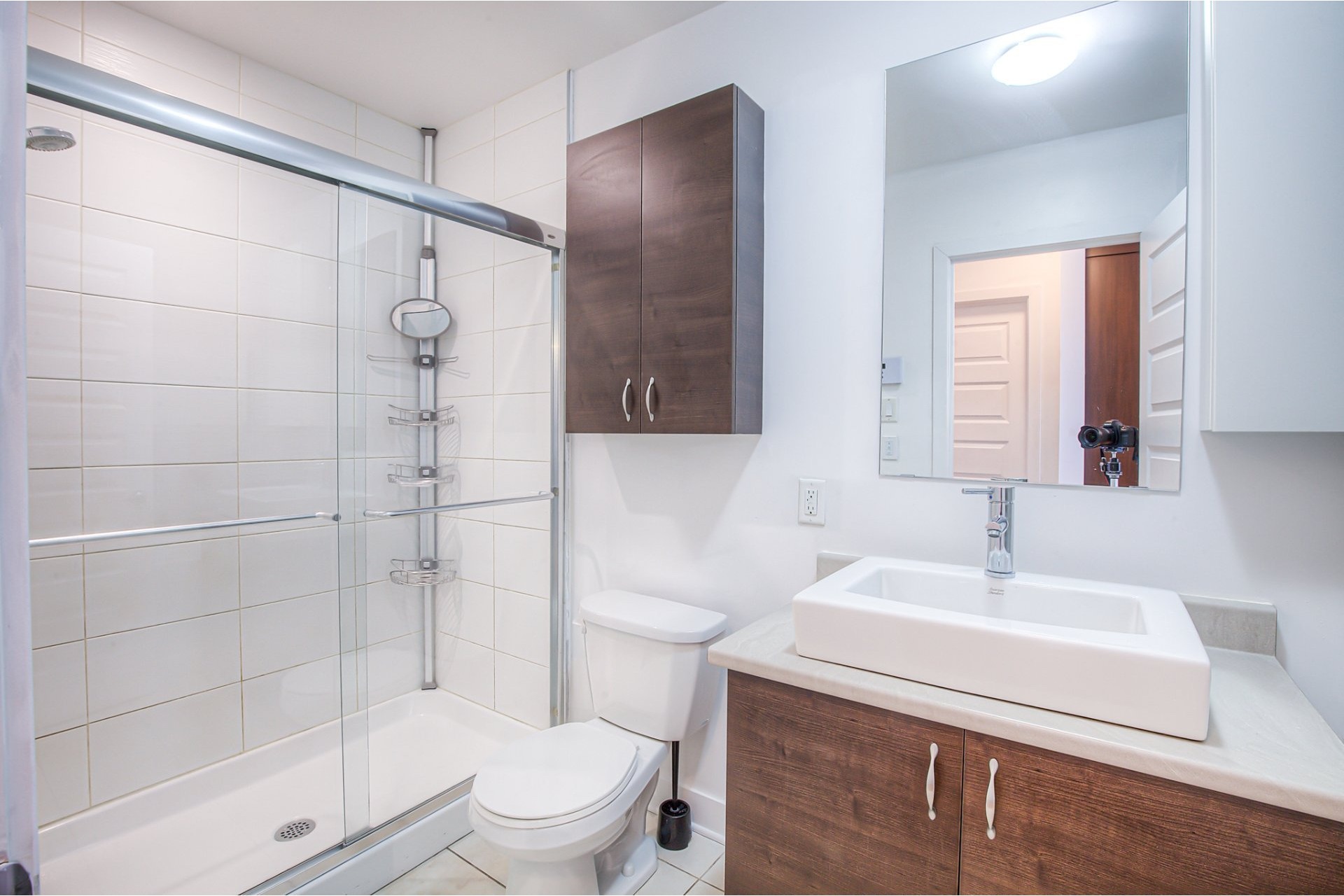 image 8 - Apartment For rent Mercier/Hochelaga-Maisonneuve Montréal  - 5 rooms